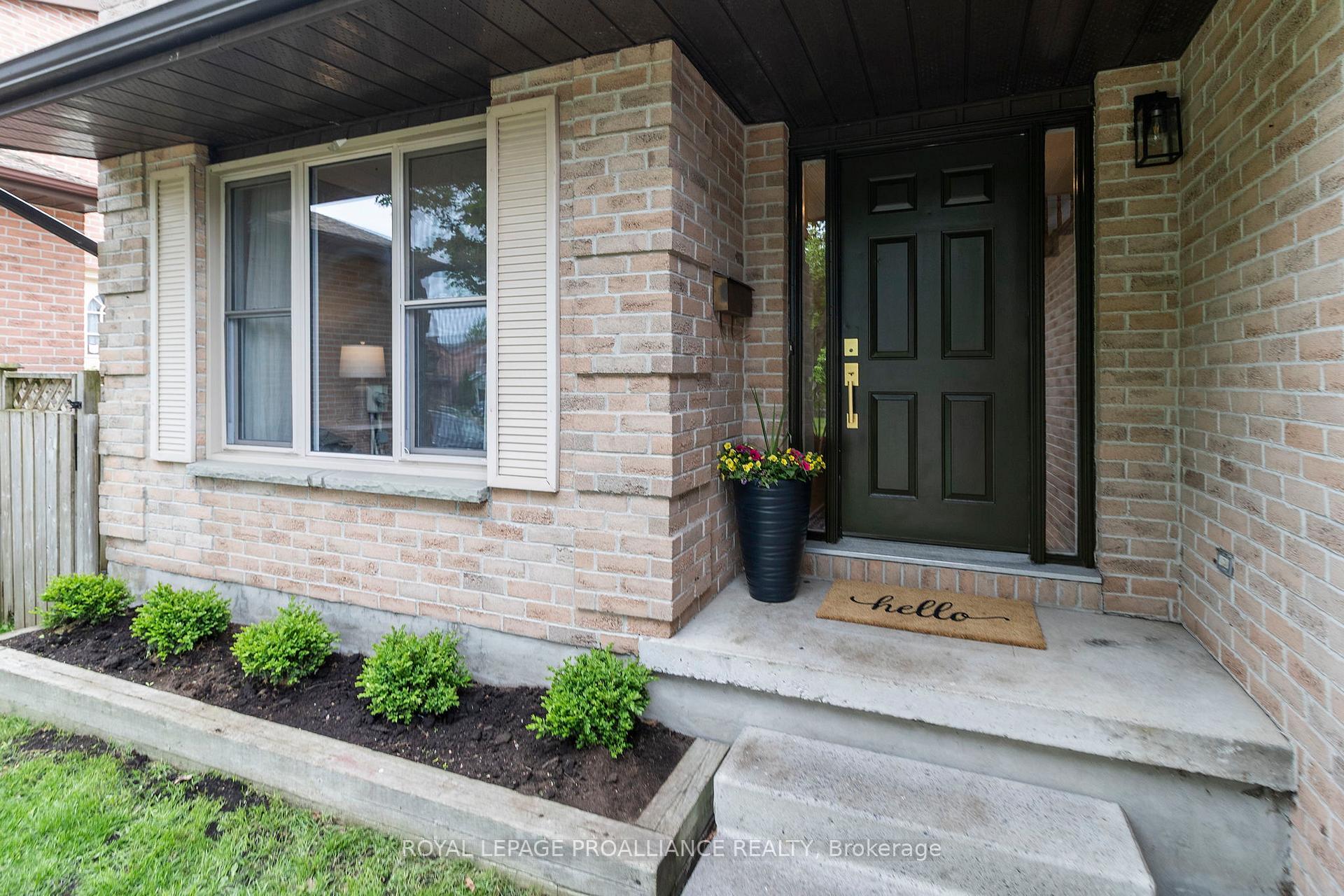 Photo 5 of 156 Beley Street, Brockville — HOMEH
