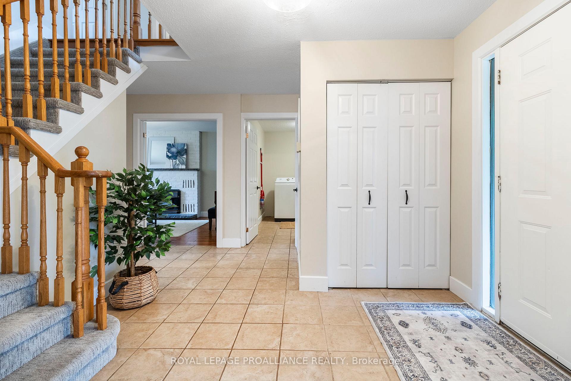 Photo 6 of 156 Beley Street, Brockville — HOMEH