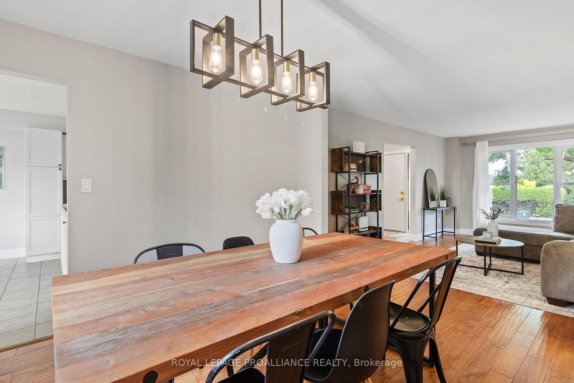 Photo 10 of 156 Beley Street, Brockville — HOMEH