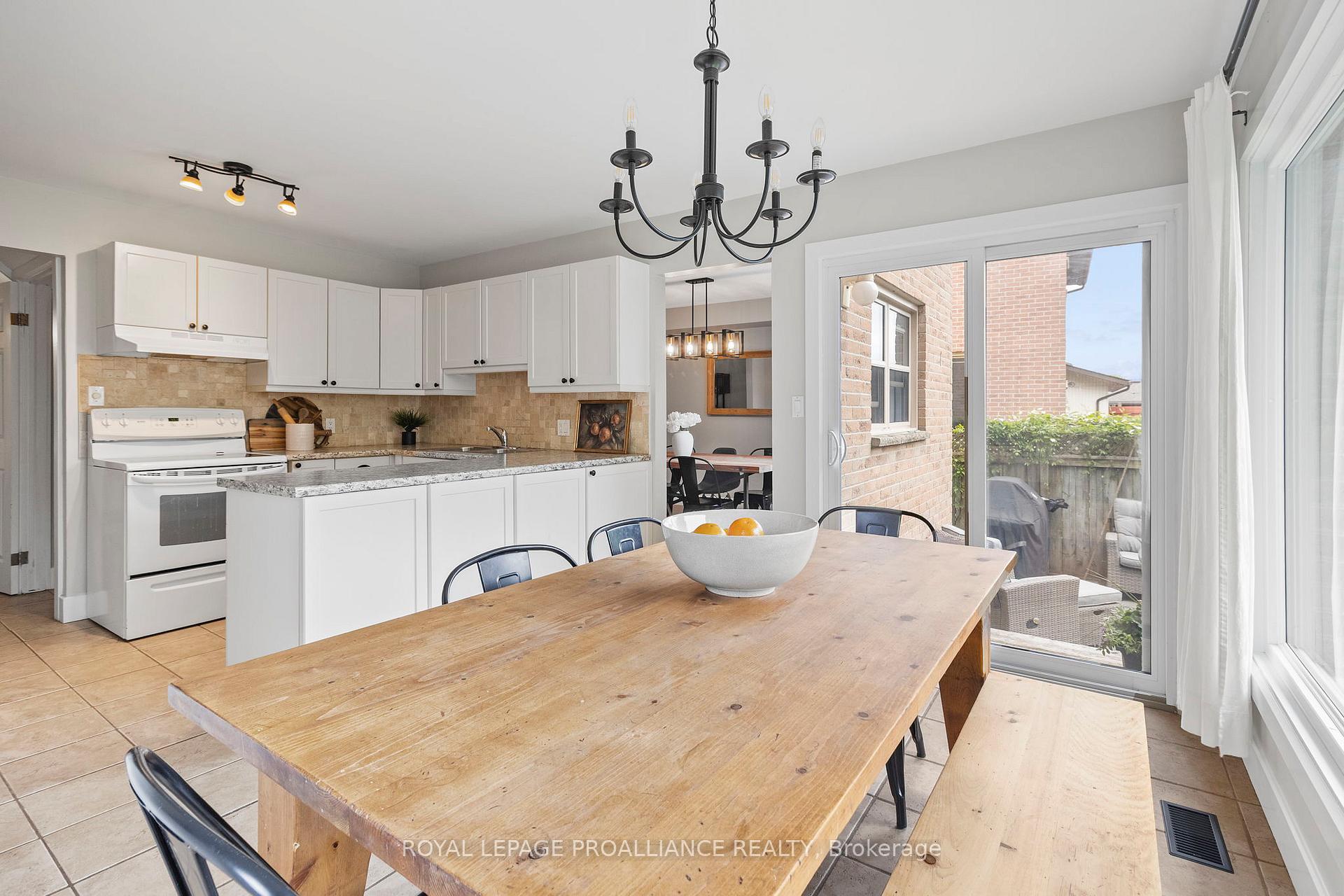 Photo 17 of 156 Beley Street, Brockville — HOMEH