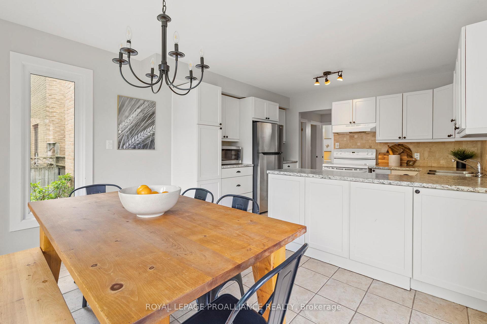 Photo 19 of 156 Beley Street, Brockville — HOMEH