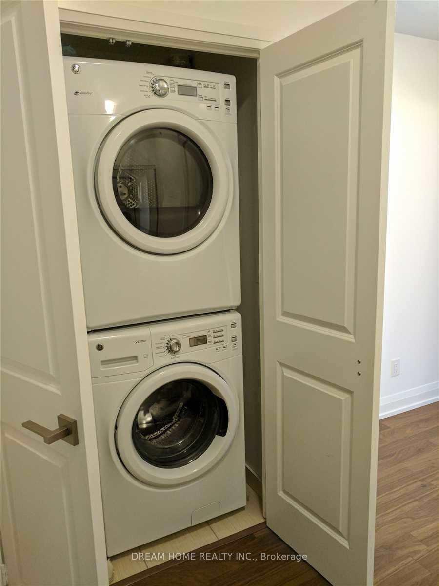 Photo 10 of Unit 1801, 7171 Yonge Street, Markham, Grandview — HOMEH