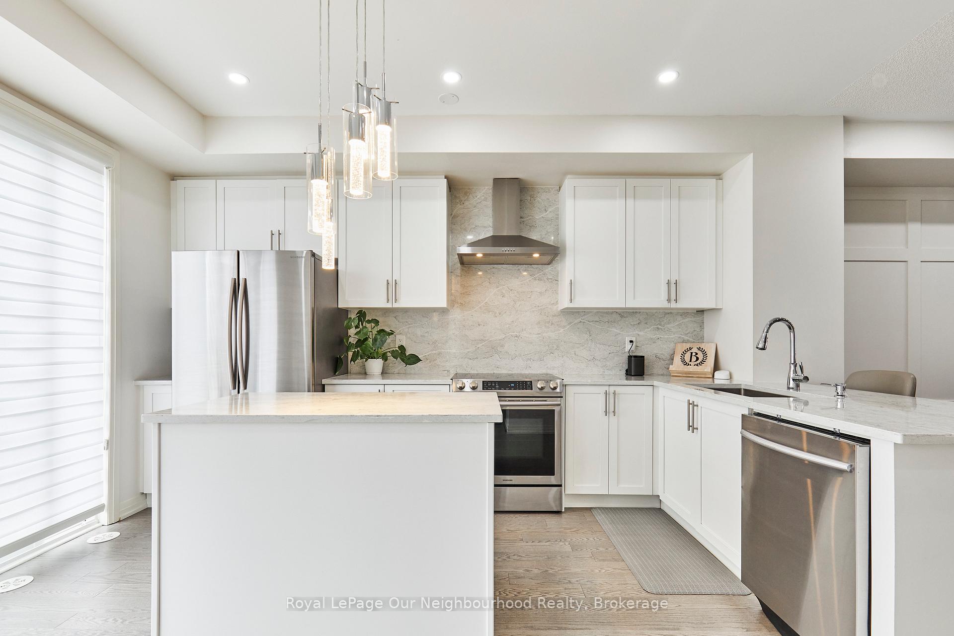 Photo 12 of 28 Clarington Boulevard, Clarington, Bowmanville — HOMEH