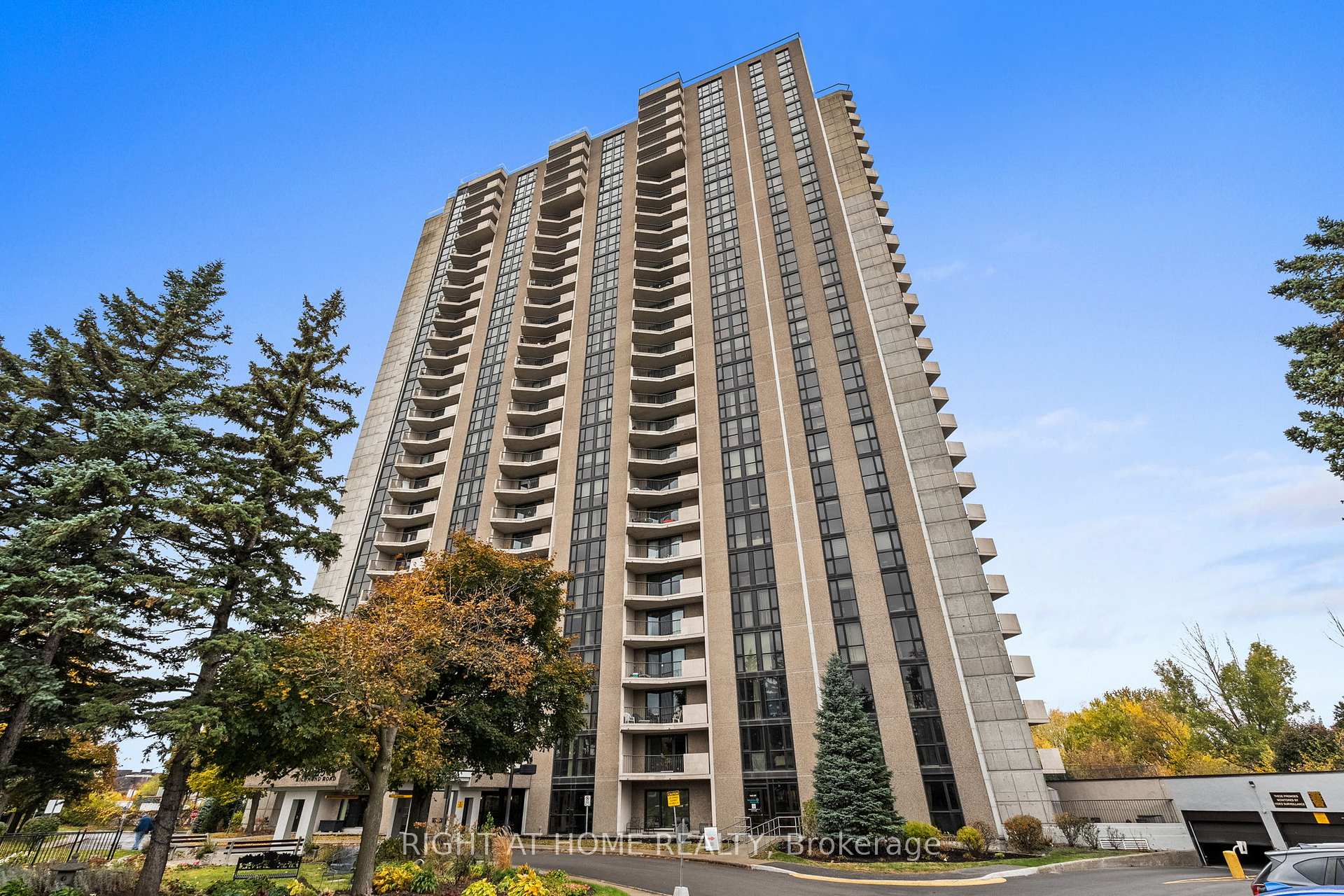 Front of Unit 1006, 1025 Richmond Road