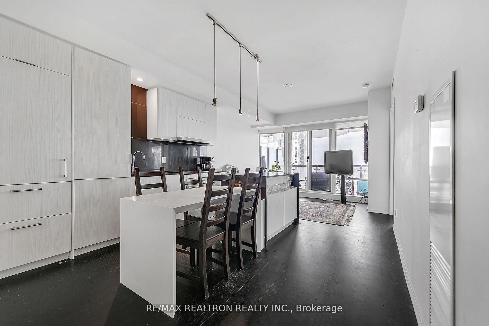 Photo 13 of Unit 4610, 1 Bloor Street E, Toronto, Church-Yonge Corridor — HOMEH