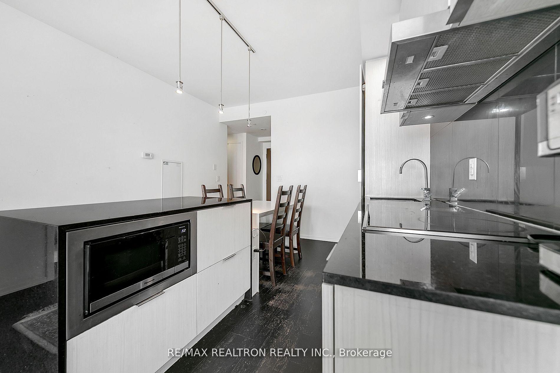 Photo 16 of Unit 4610, 1 Bloor Street E, Toronto, Church-Yonge Corridor — HOMEH