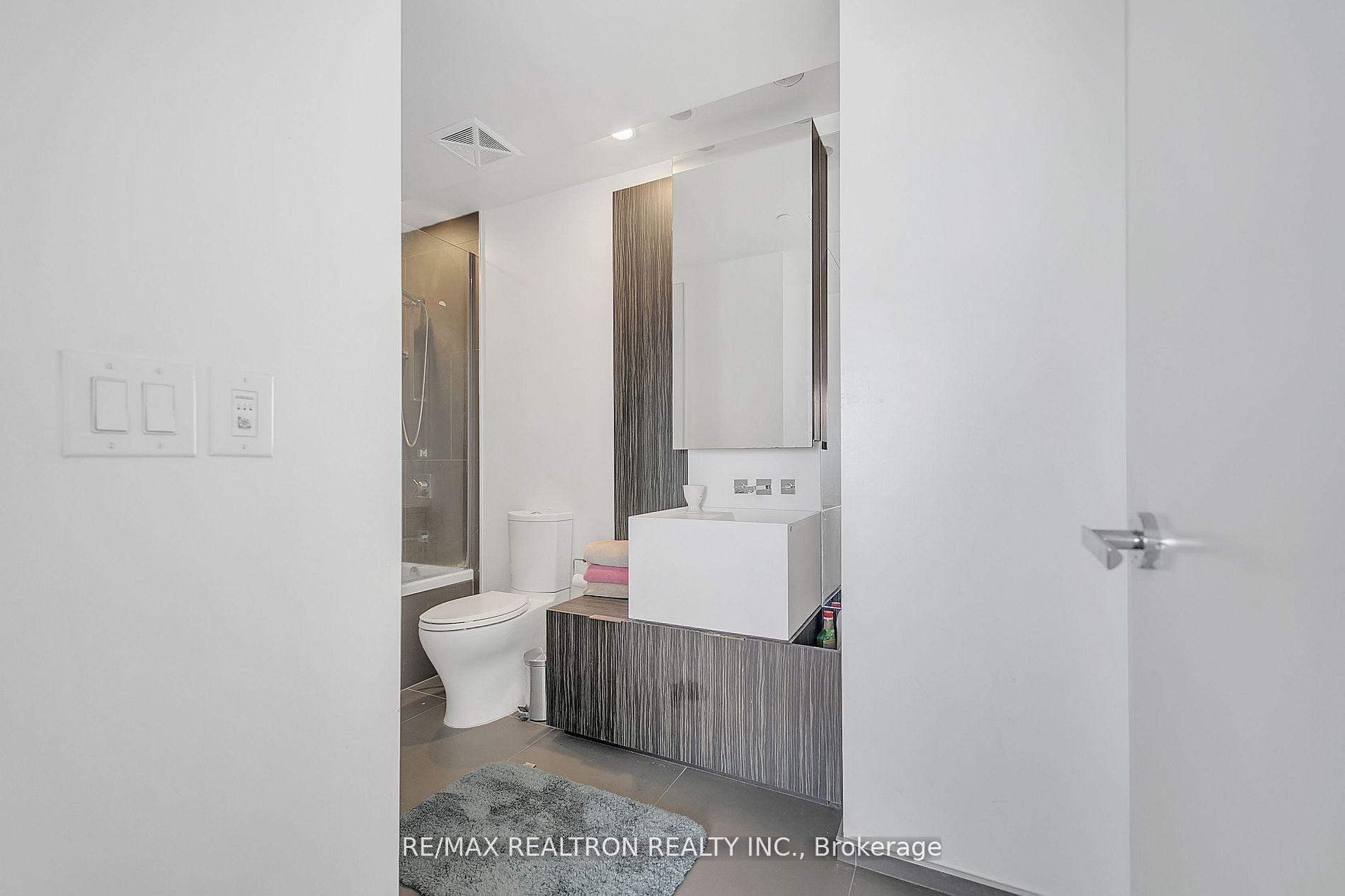Photo 22 of Unit 4610, 1 Bloor Street E, Toronto, Church-Yonge Corridor — HOMEH