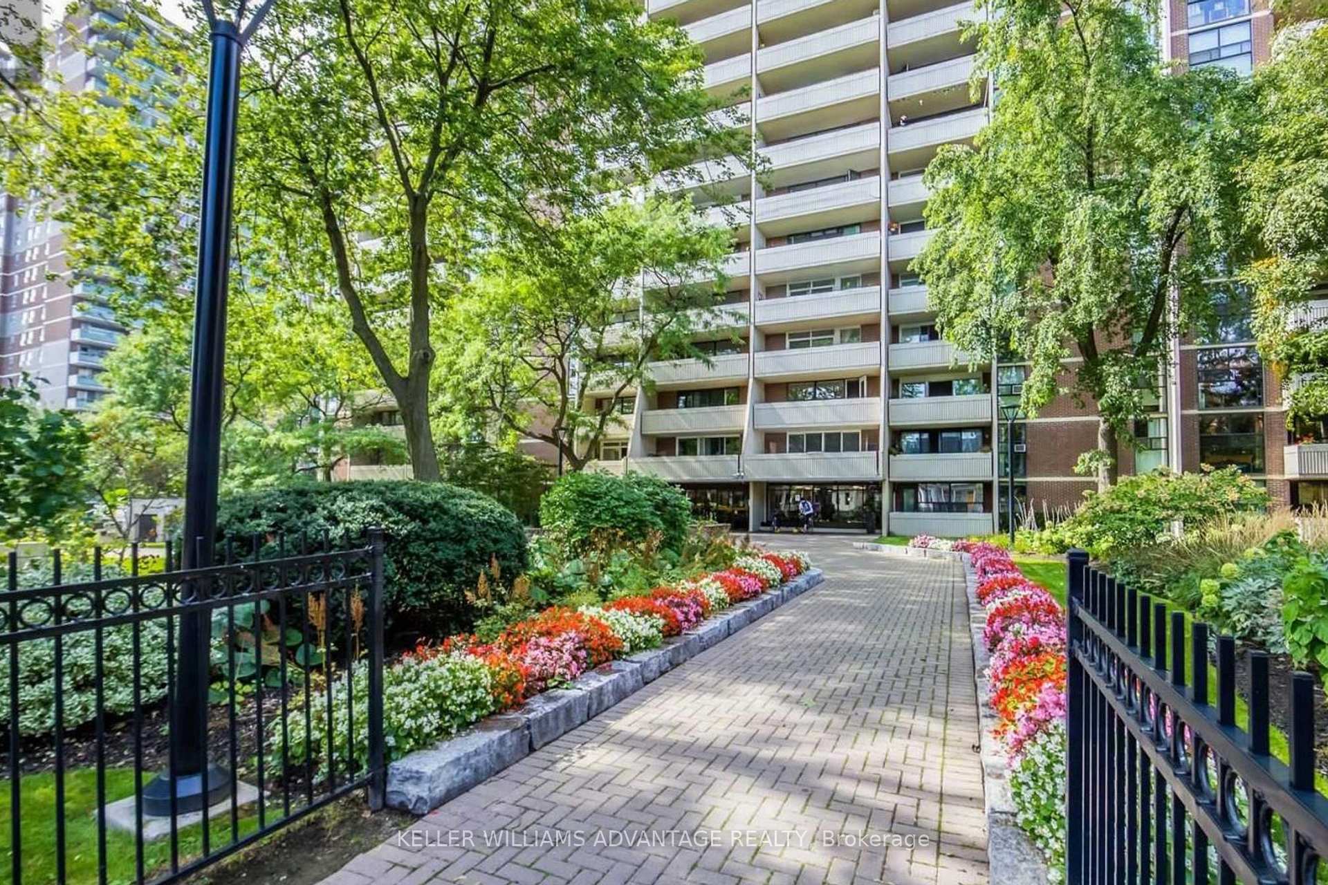 Photo 2 of Unit 3109, 40 Homewood Avenue, Toronto, Cabbagetown-South St. James Town — HOMEH