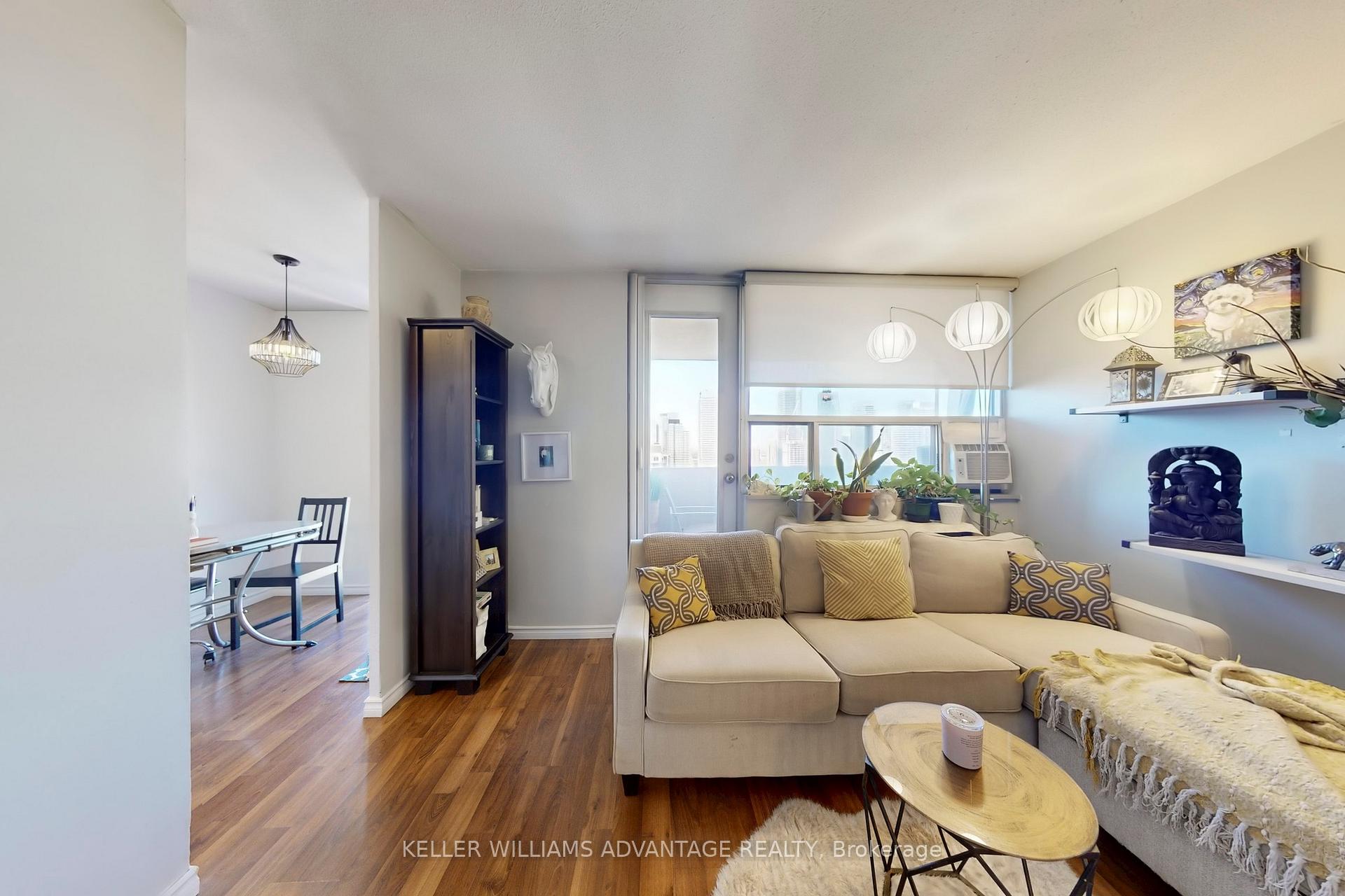 Photo 7 of Unit 3109, 40 Homewood Avenue, Toronto, Cabbagetown-South St. James Town — HOMEH