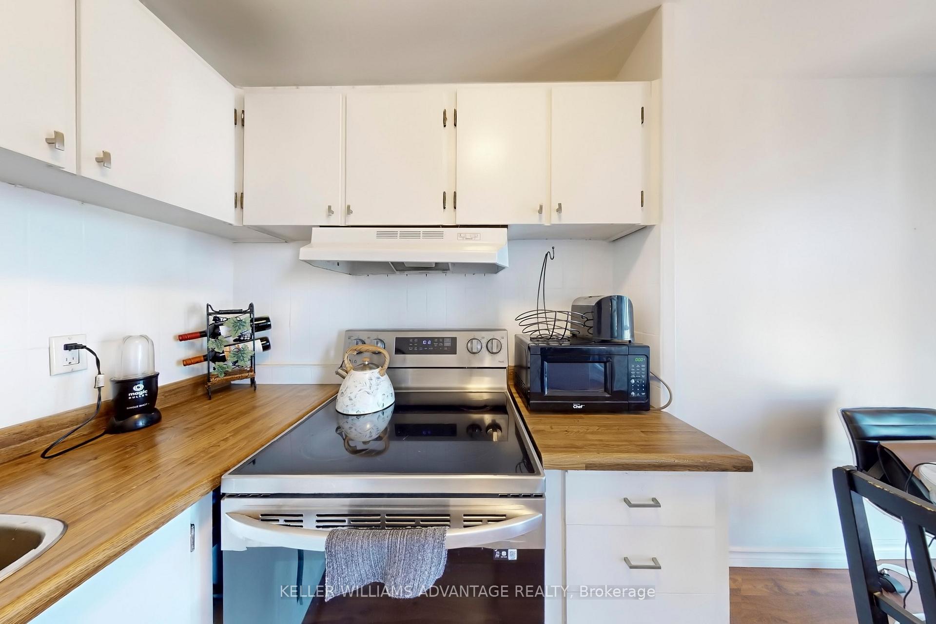 Photo 10 of Unit 3109, 40 Homewood Avenue, Toronto, Cabbagetown-South St. James Town — HOMEH