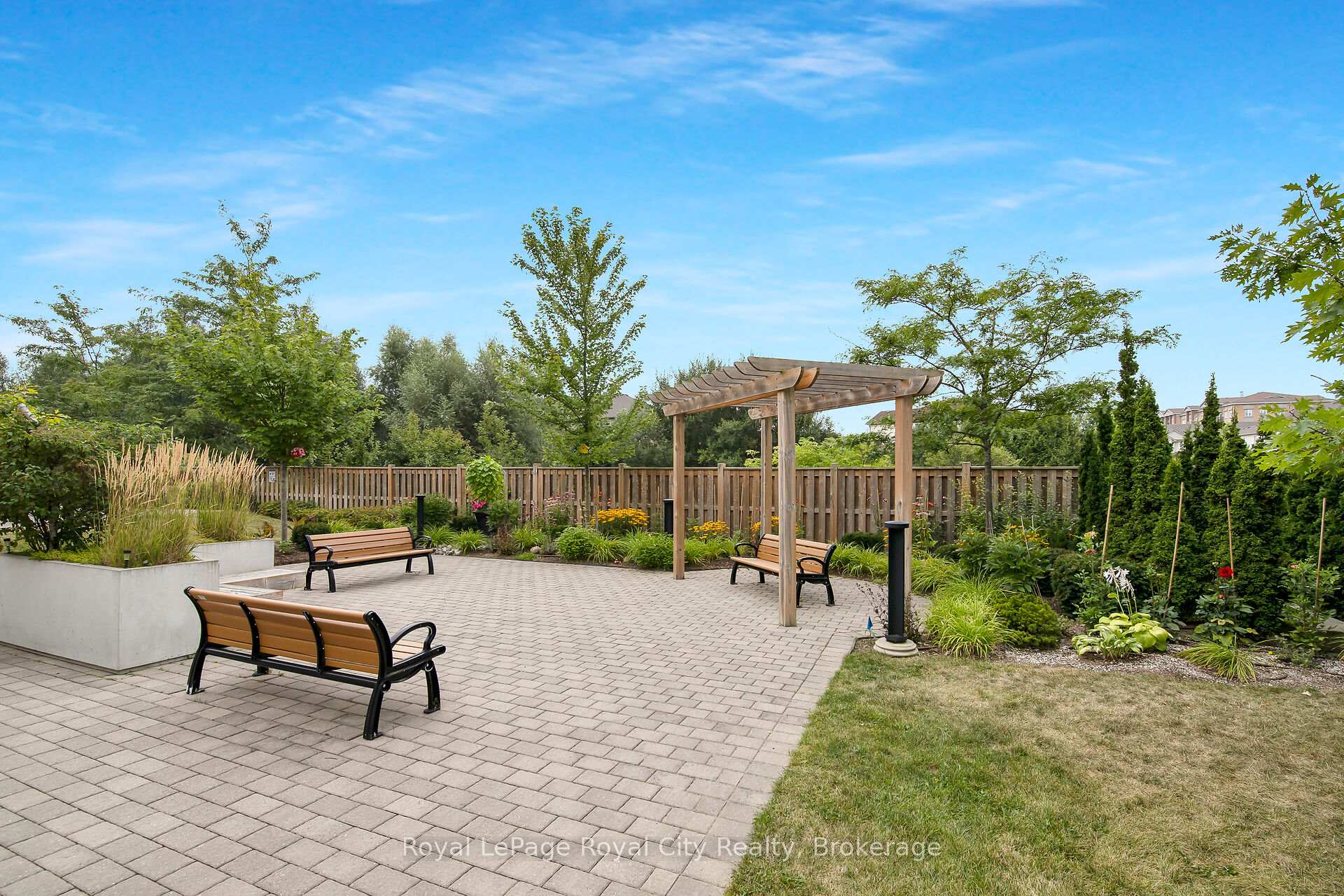 Photo 40 of Unit 408, 106 Bard Boulevard, Guelph, Pineridge/Westminster Woods — HOMEH