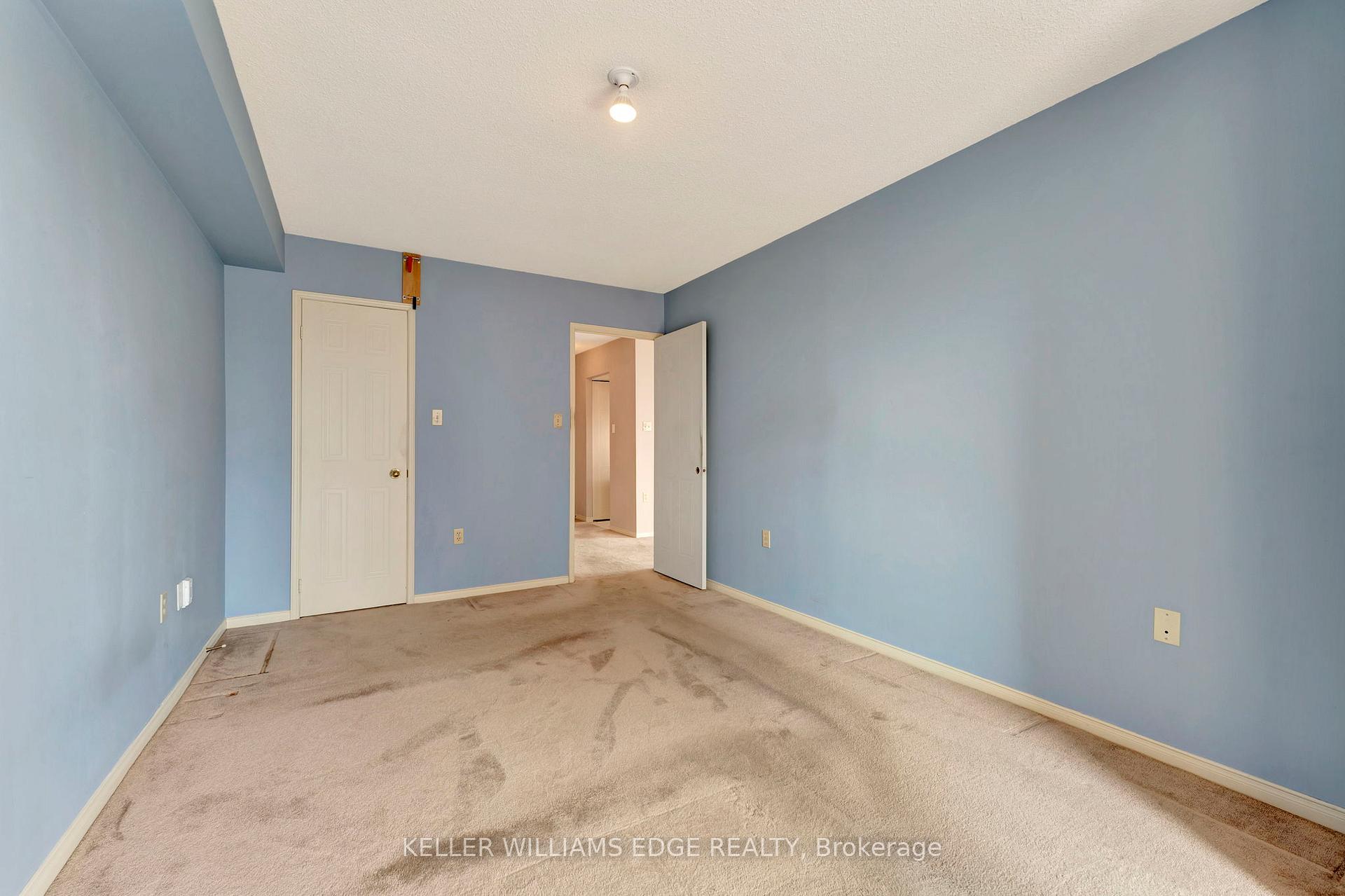 Photo 11 of Unit 1502, 1270 Maple Crossing Boulevard, Burlington, Brant — HOMEH
