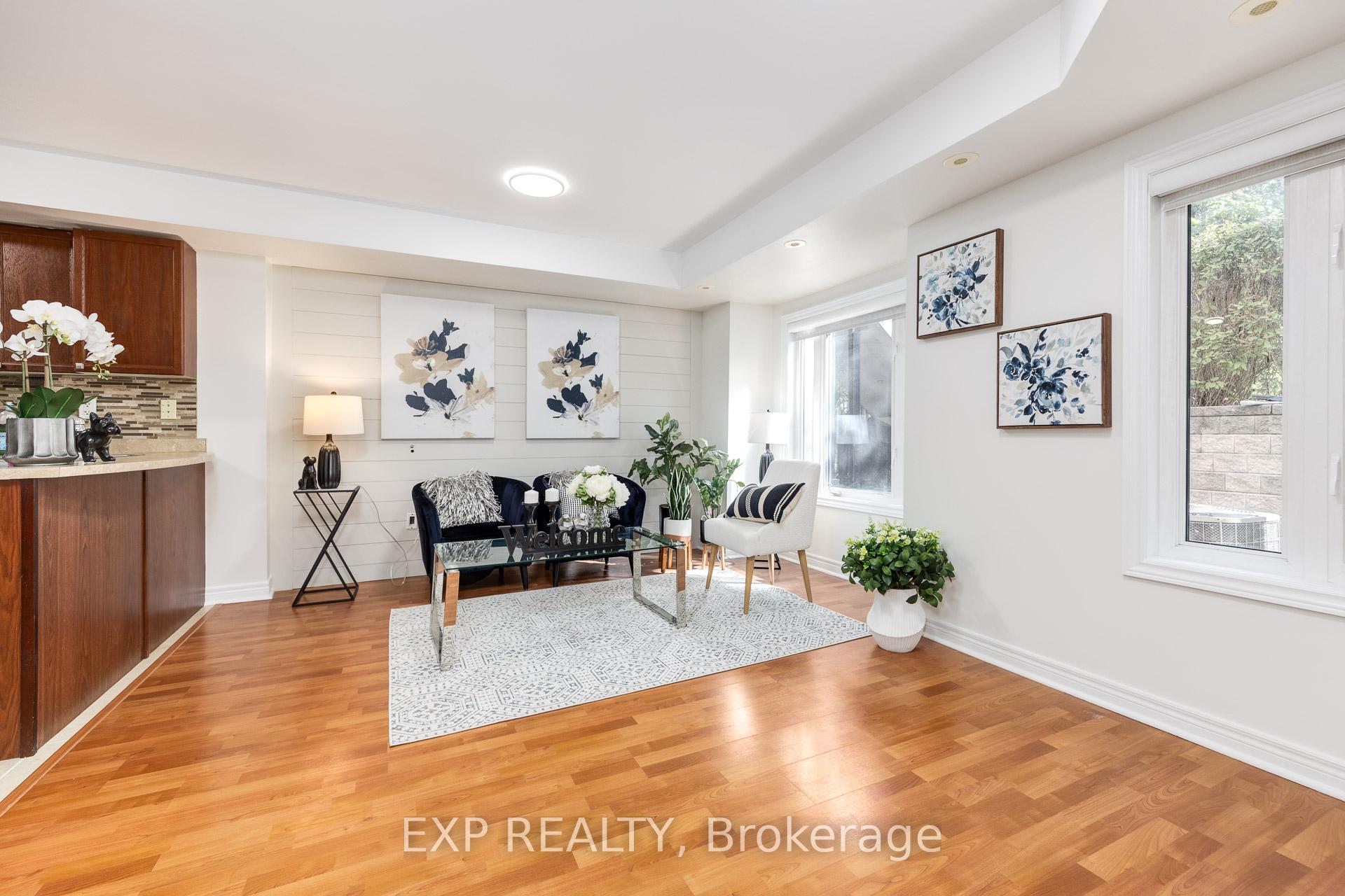 Photo 3 of Unit 158, 306 John Street, Markham, Aileen-Willowbrook — HOMEH