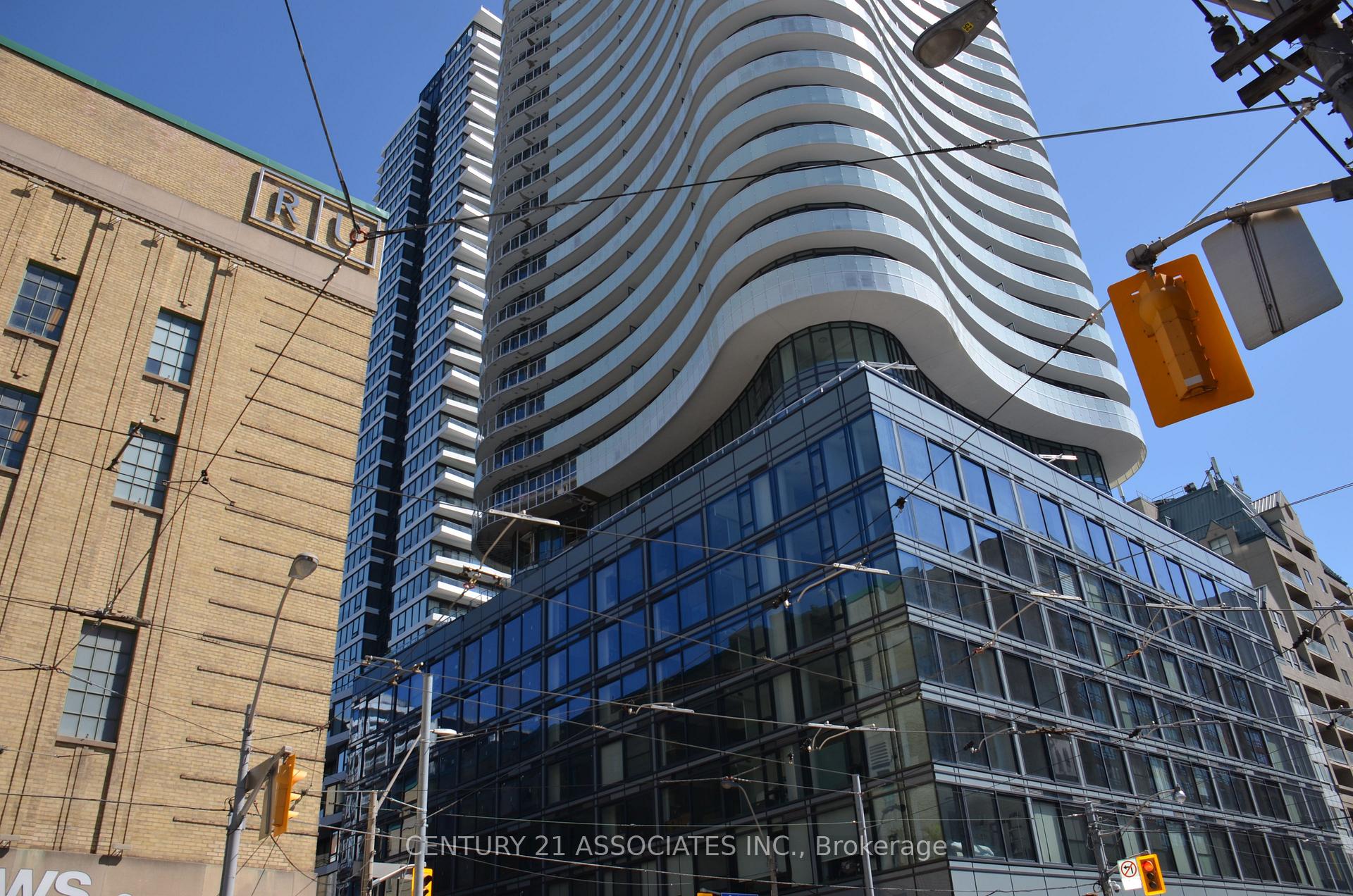 Front of Unit 1206, 403 Church Street