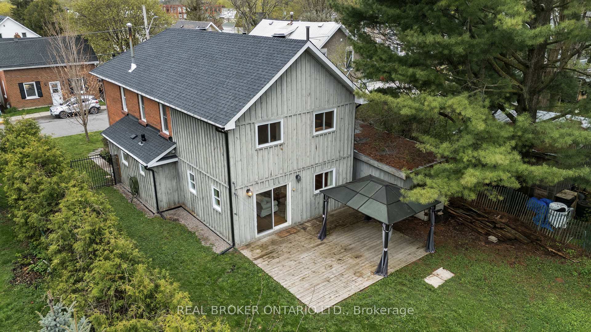 Photo 38 of 61 Charles Street, Carleton Place — HOMEH