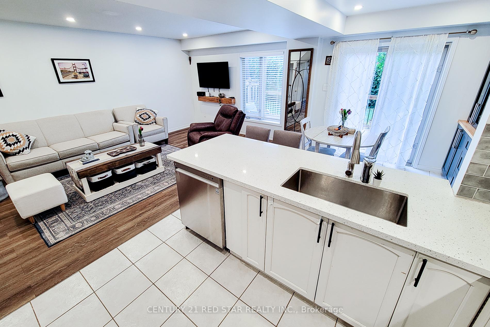 Photo 11 of Unit 19, 18 Cedar Street, Grimsby, Grimsby West — HOMEH