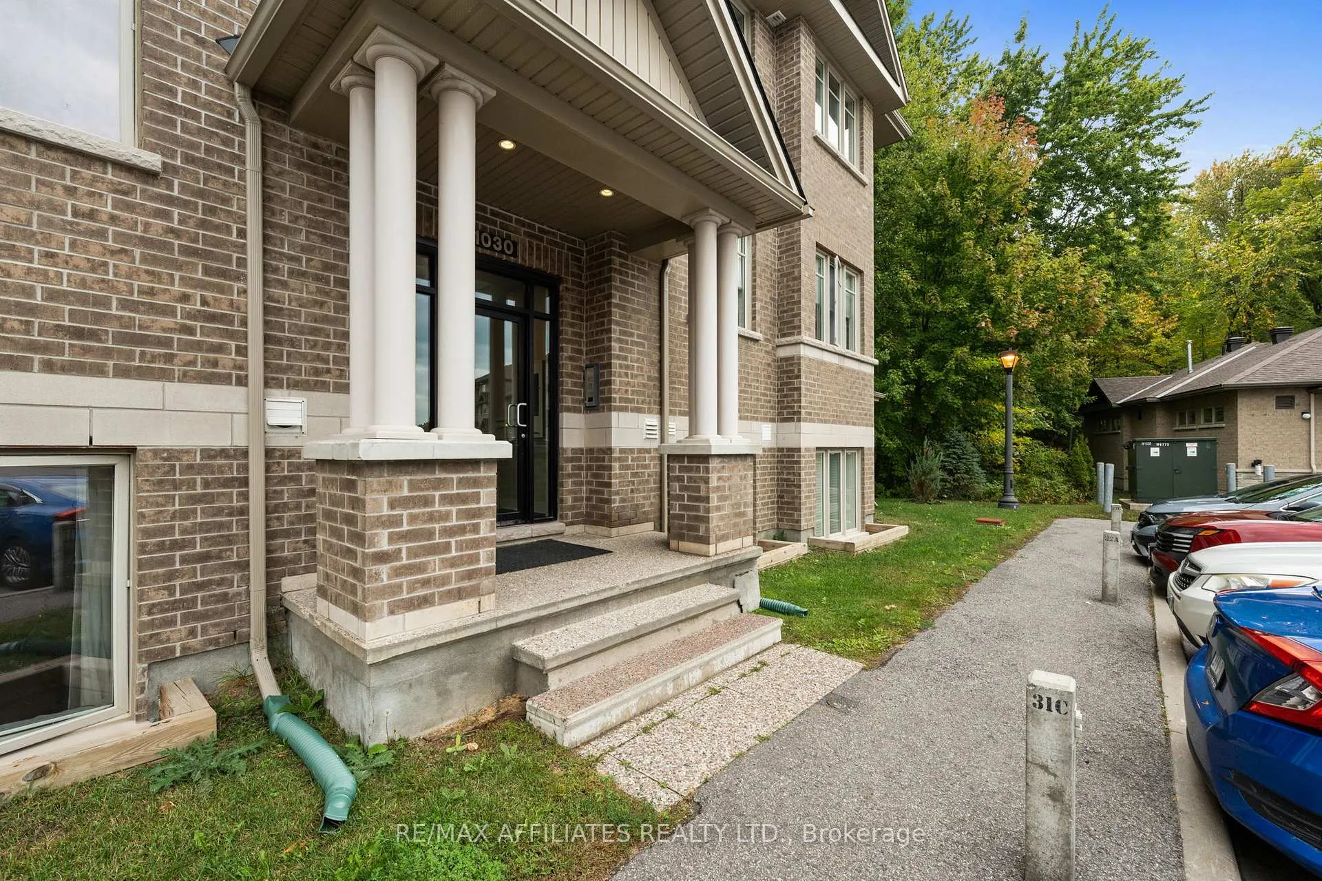 Photo 3 of Unit H, 1030 Beryl Private, Ottawa, Riverside South/Gloucester Glen — HOMEH