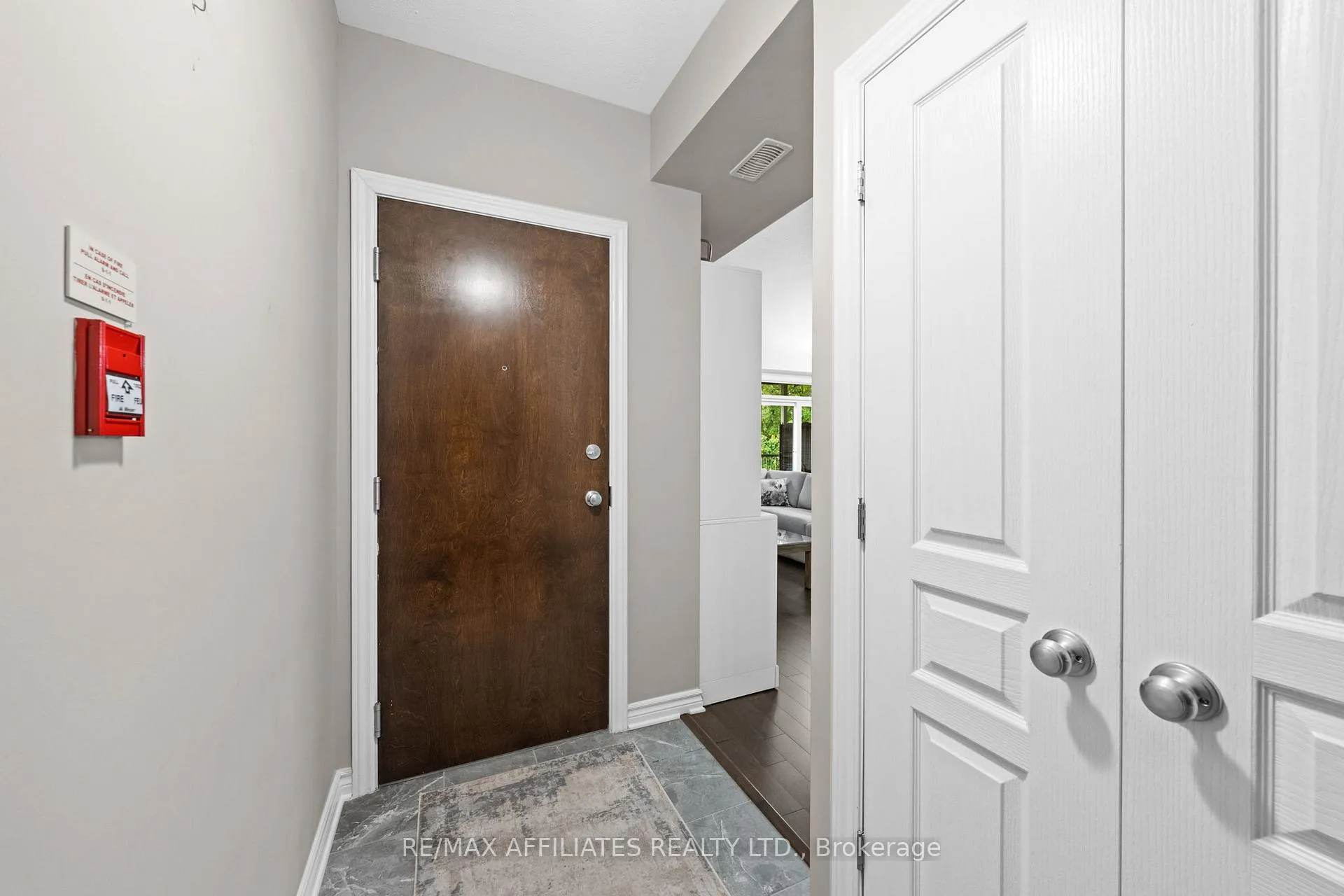 Photo 9 of Unit H, 1030 Beryl Private, Ottawa, Riverside South/Gloucester Glen — HOMEH