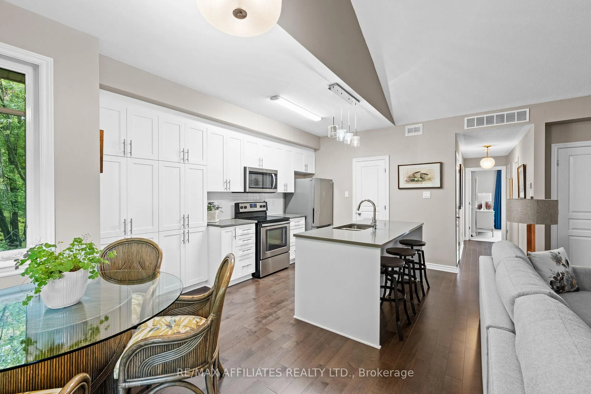 Photo 14 of Unit H, 1030 Beryl Private, Ottawa, Riverside South/Gloucester Glen — HOMEH