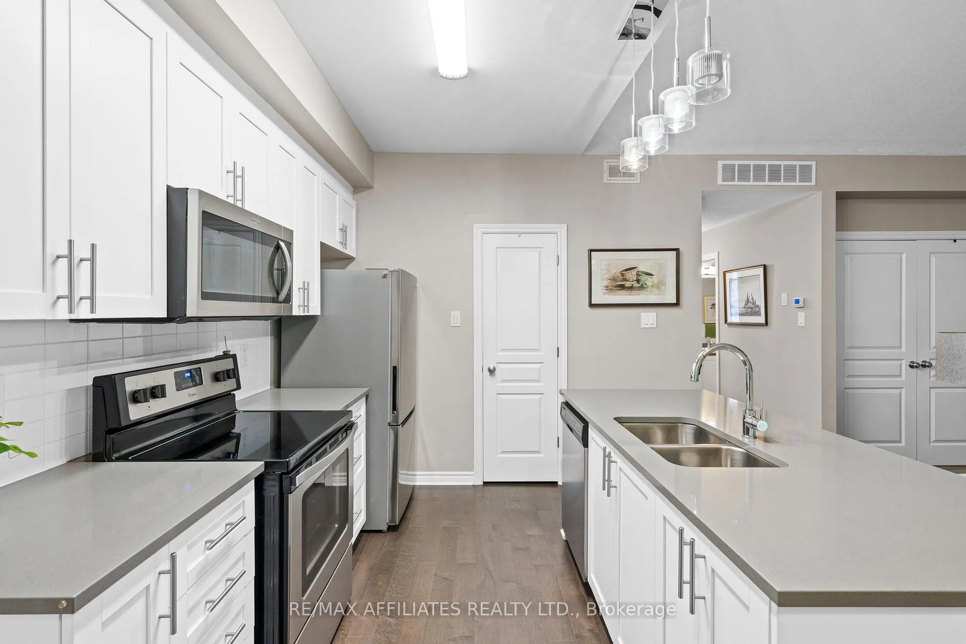 Photo 15 of Unit H, 1030 Beryl Private, Ottawa, Riverside South/Gloucester Glen — HOMEH