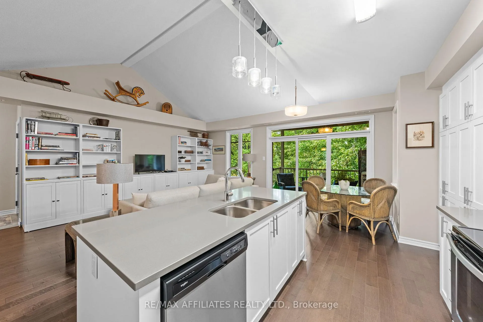 Photo 18 of Unit H, 1030 Beryl Private, Ottawa, Riverside South/Gloucester Glen — HOMEH