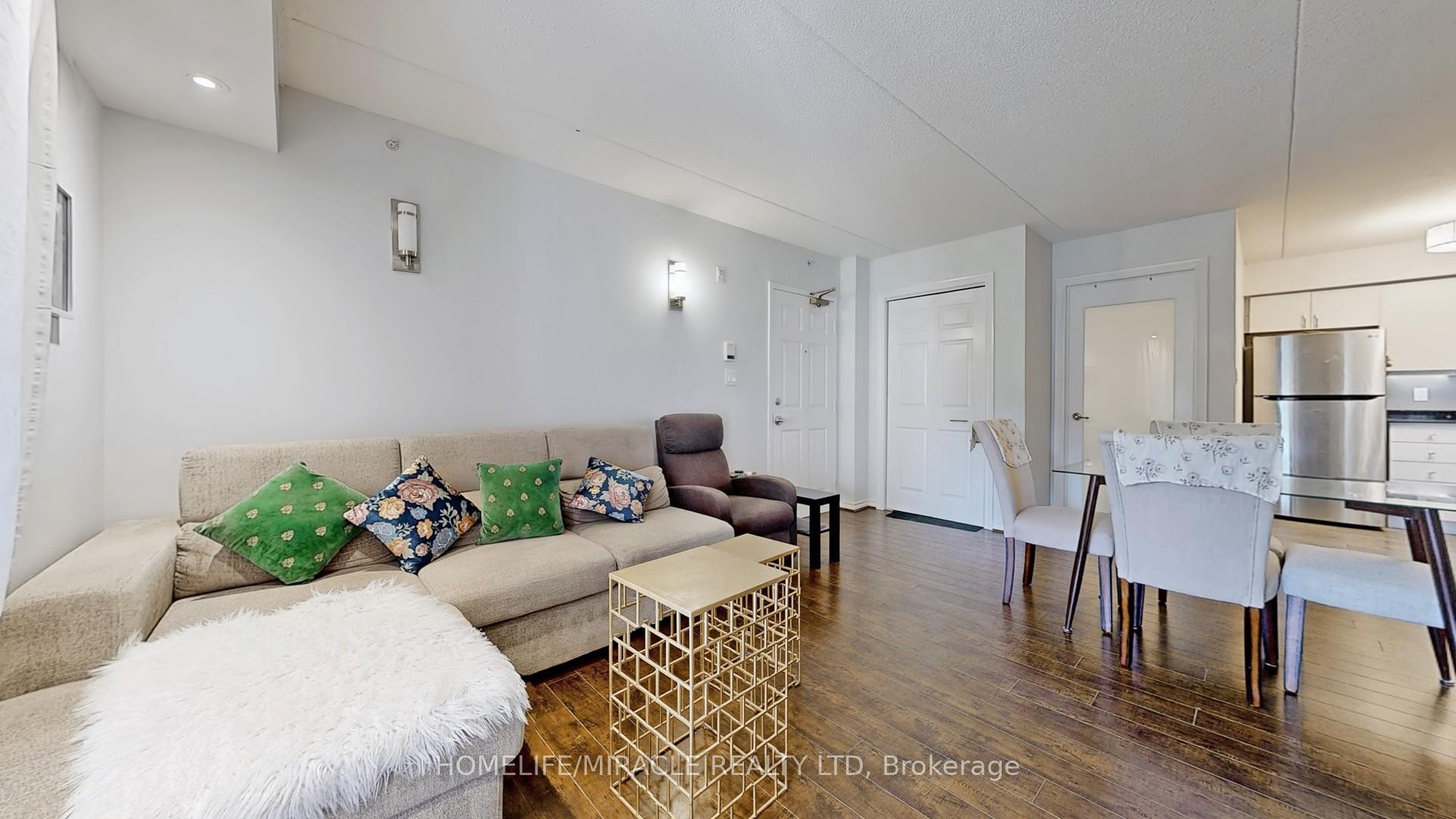 Front of Unit 306, 1440 Bishops Gate