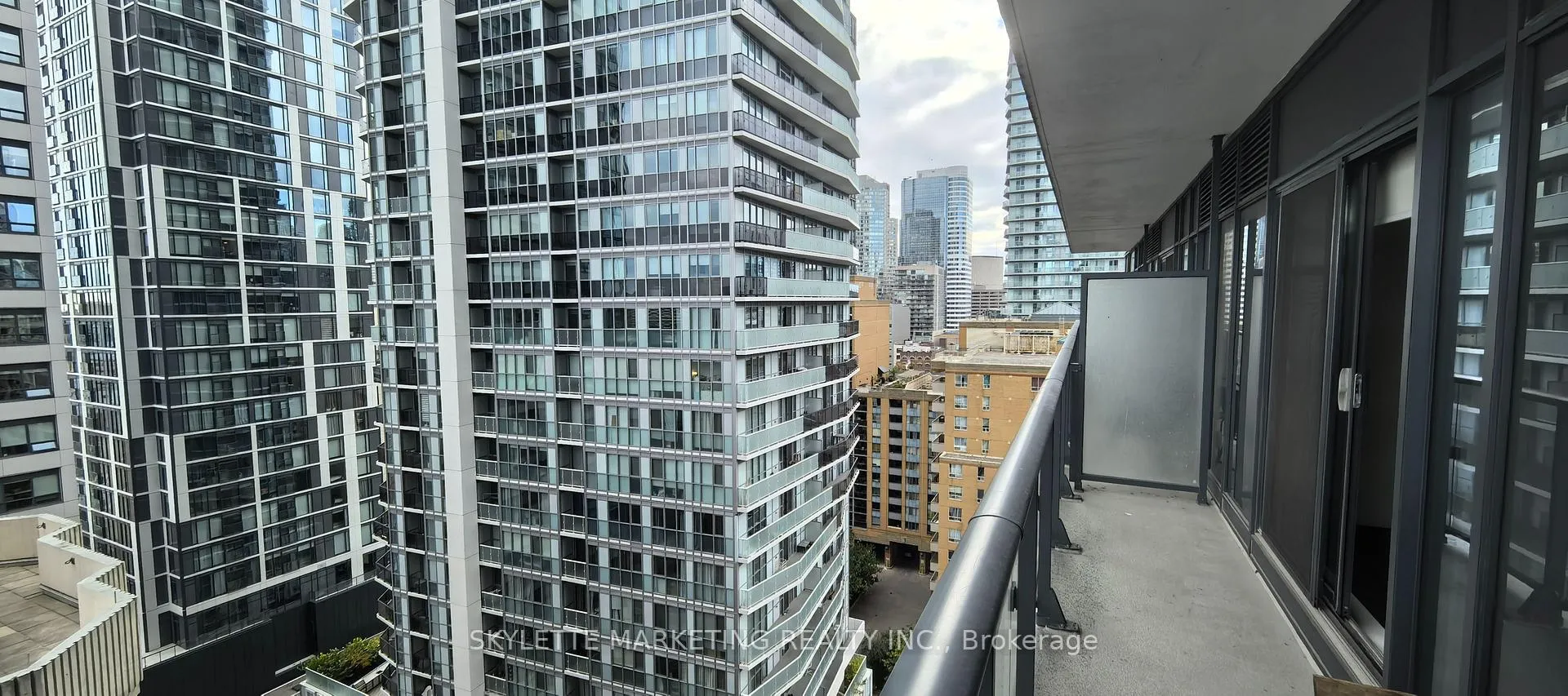 Photo 18 of Unit 1503, 159 Dundas Street E, Toronto, Church-Yonge Corridor — HOMEH
