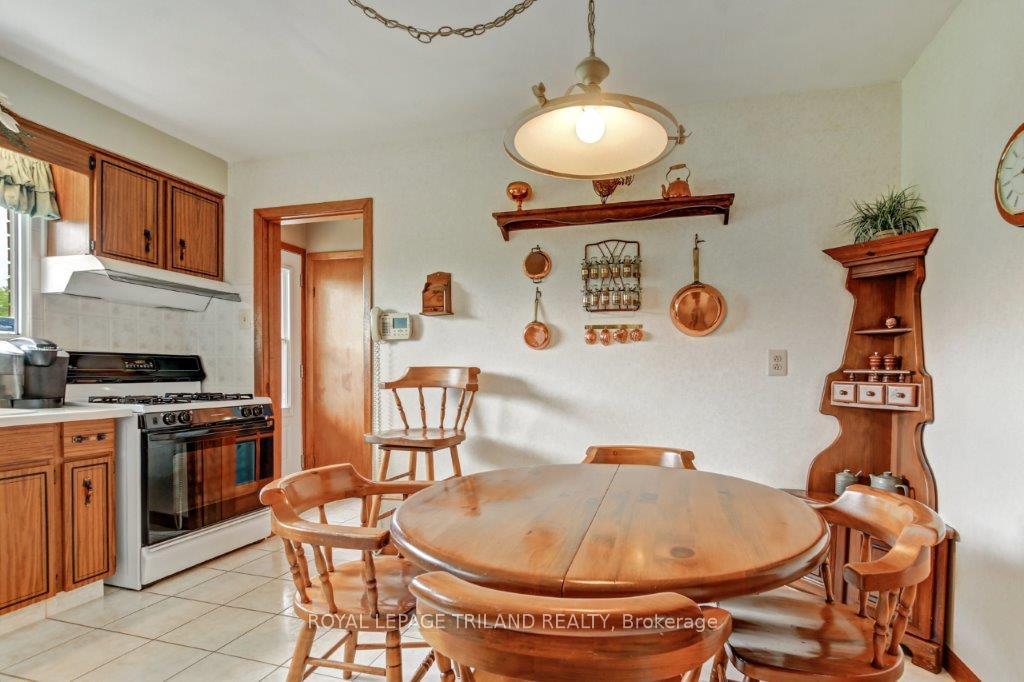 Photo 13 of 10179 Lynhurst Park Drive, Central Elgin, Lynhurst — HOMEH