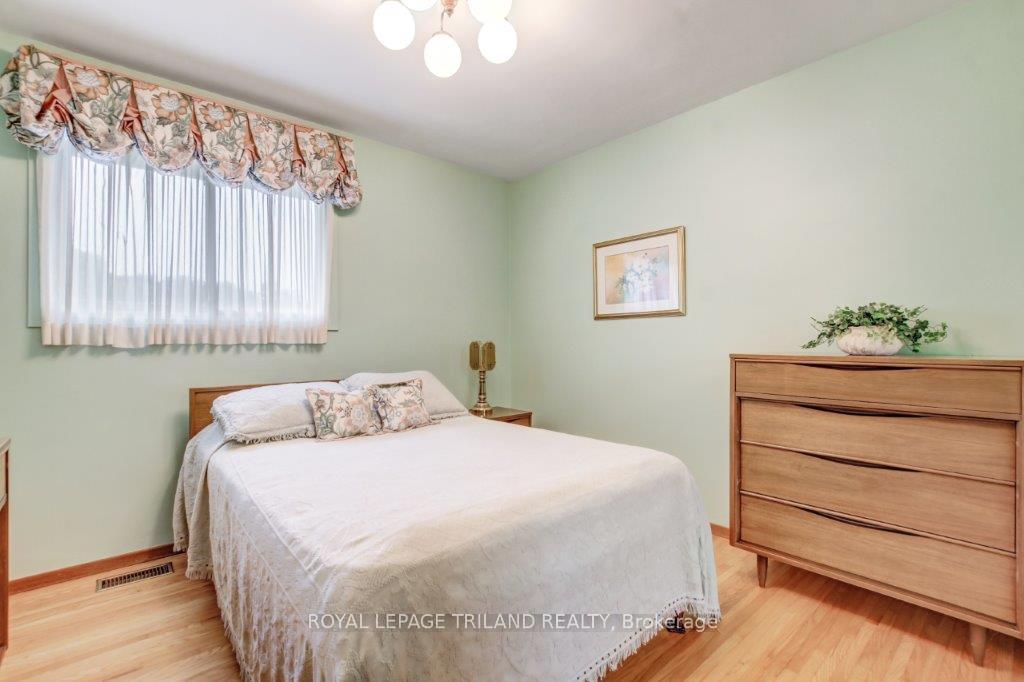 Photo 16 of 10179 Lynhurst Park Drive, Central Elgin, Lynhurst — HOMEH