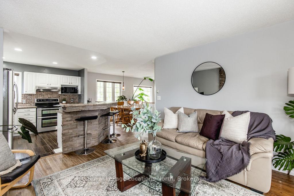 Photo 14 of 21 Robert Avenue, Collingwood — HOMEH
