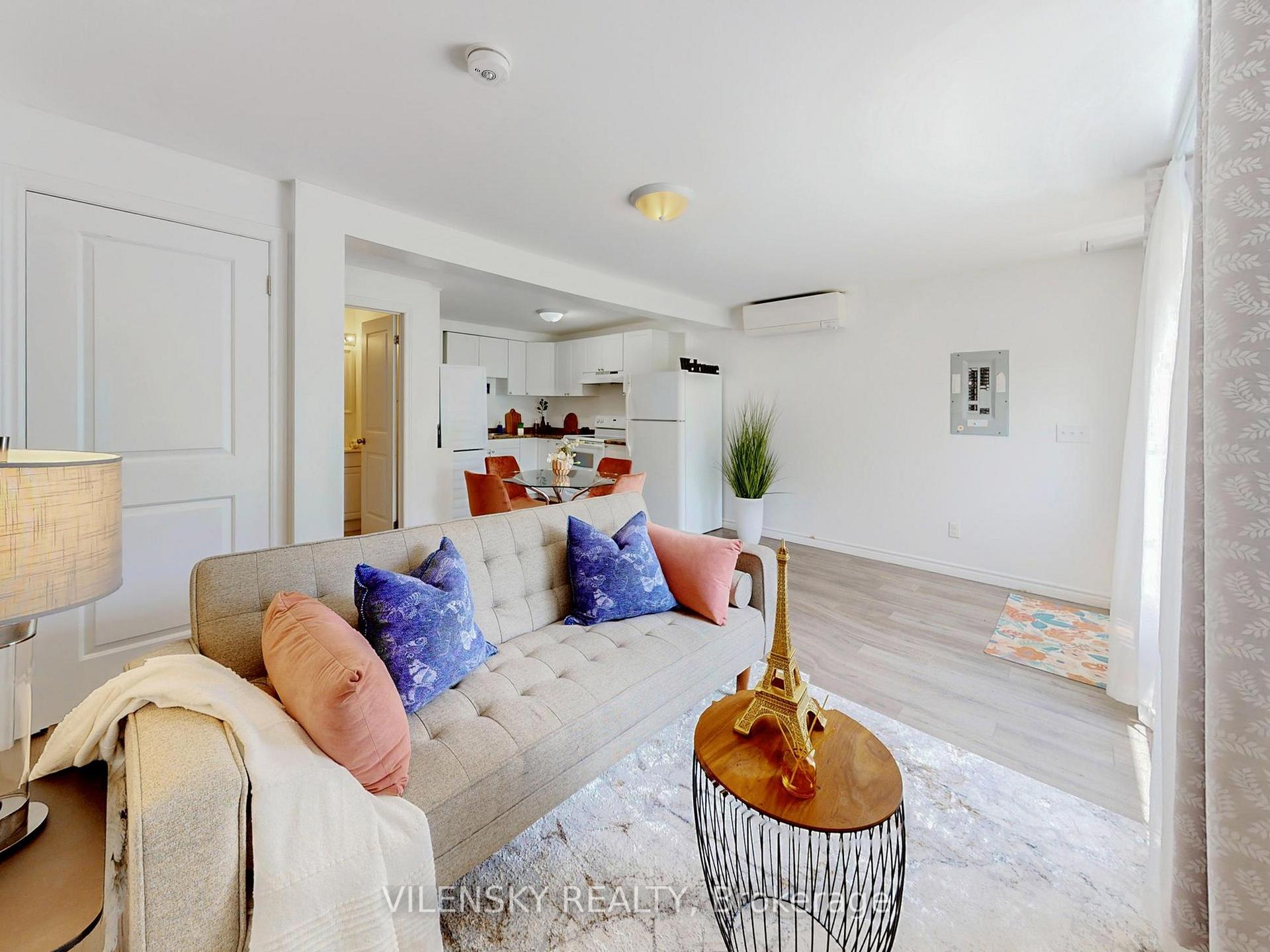 Photo 3 of 113 John Street, Barrie, Sanford — HOMEH