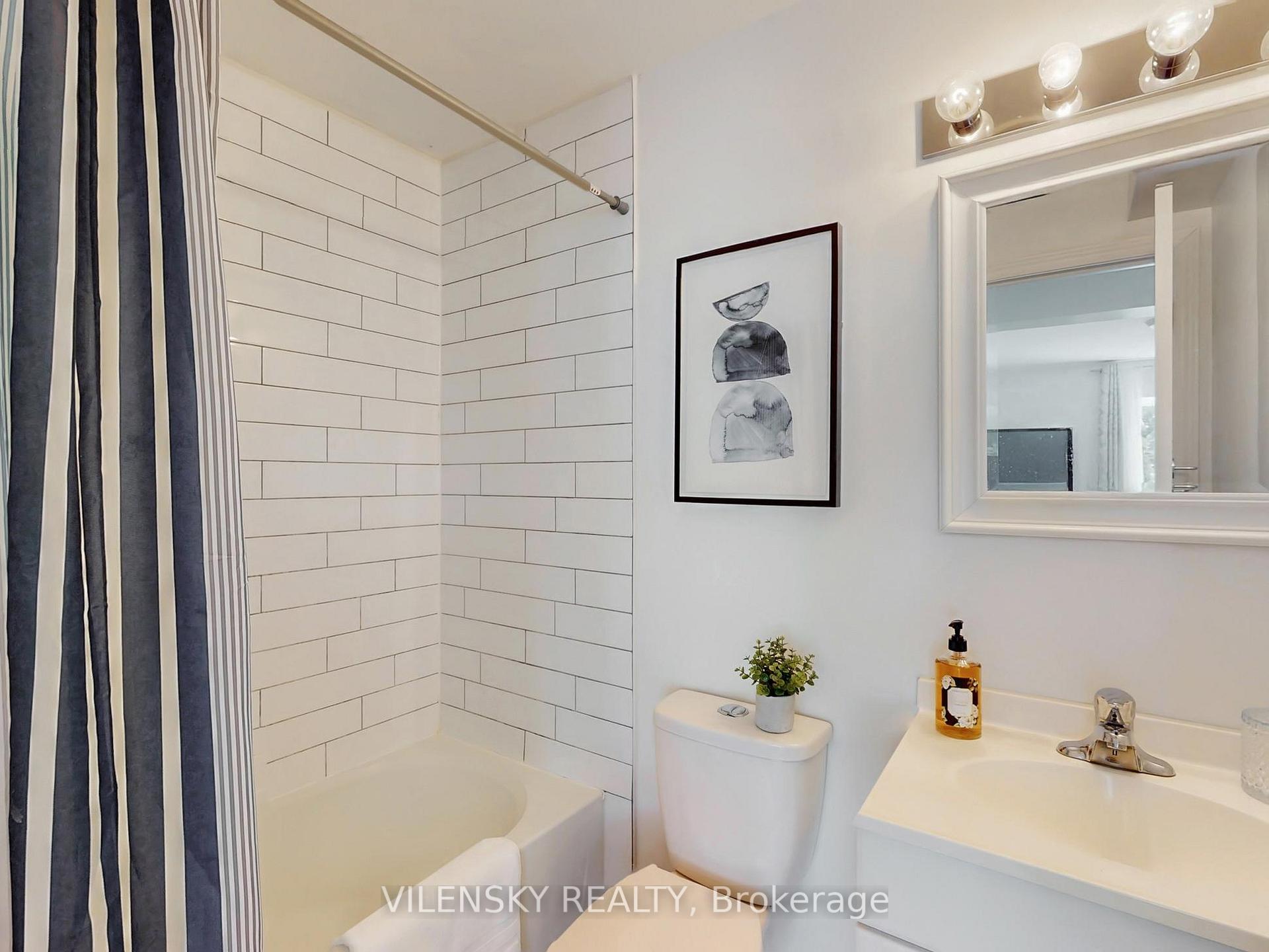 Photo 11 of 113 John Street, Barrie, Sanford — HOMEH