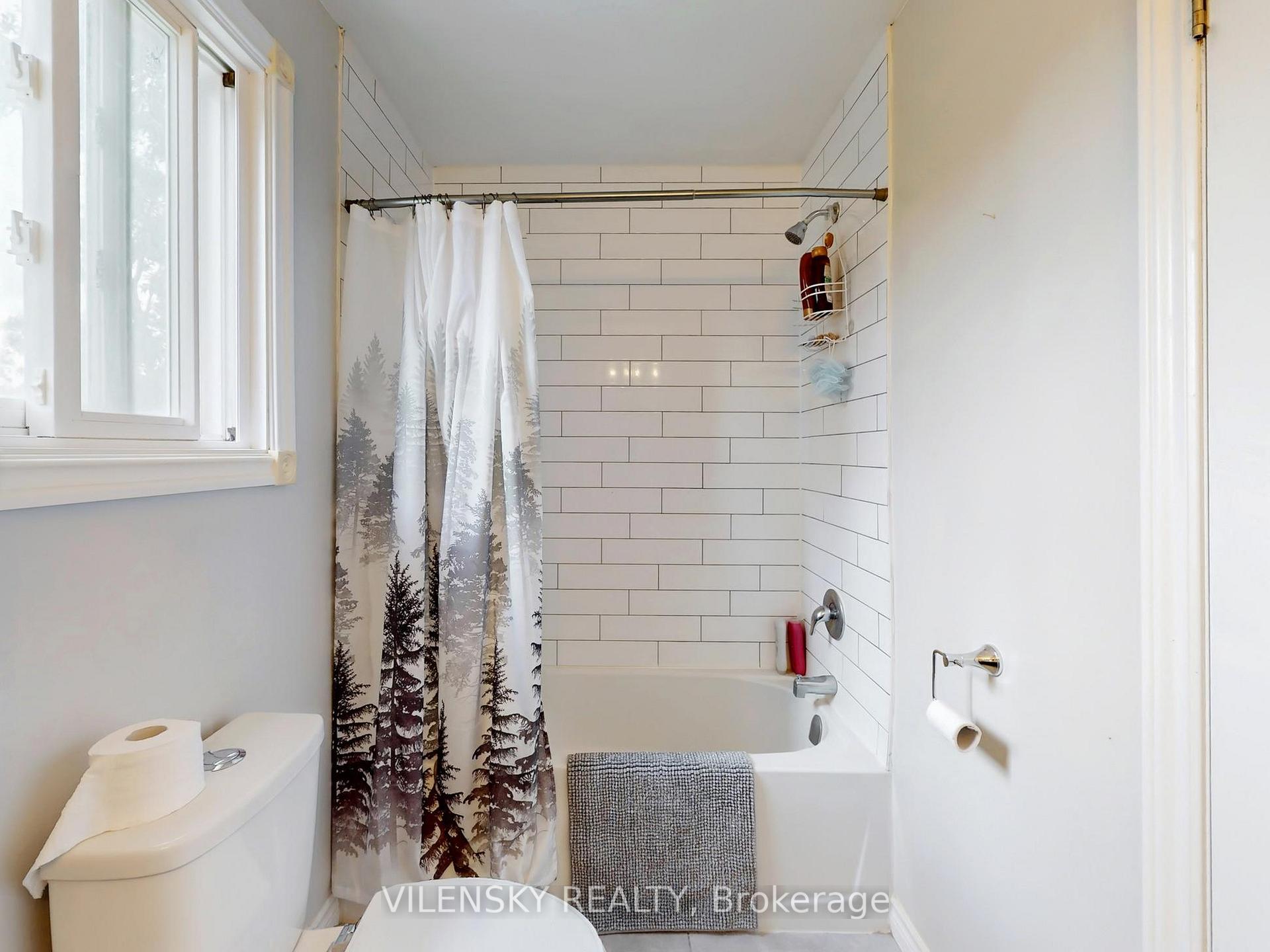 Photo 33 of 113 John Street, Barrie, Sanford — HOMEH