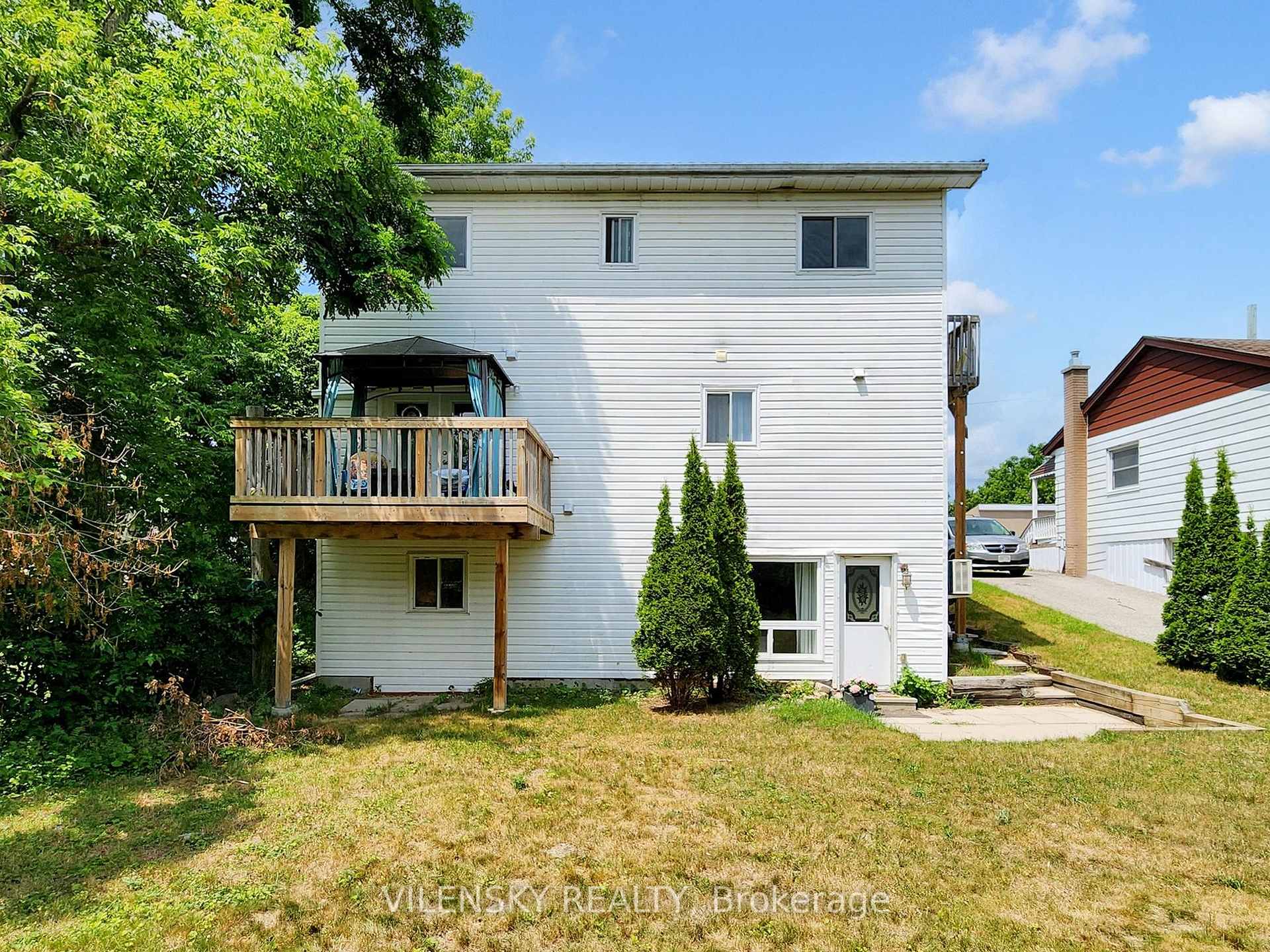 Photo 36 of 113 John Street, Barrie, Sanford — HOMEH