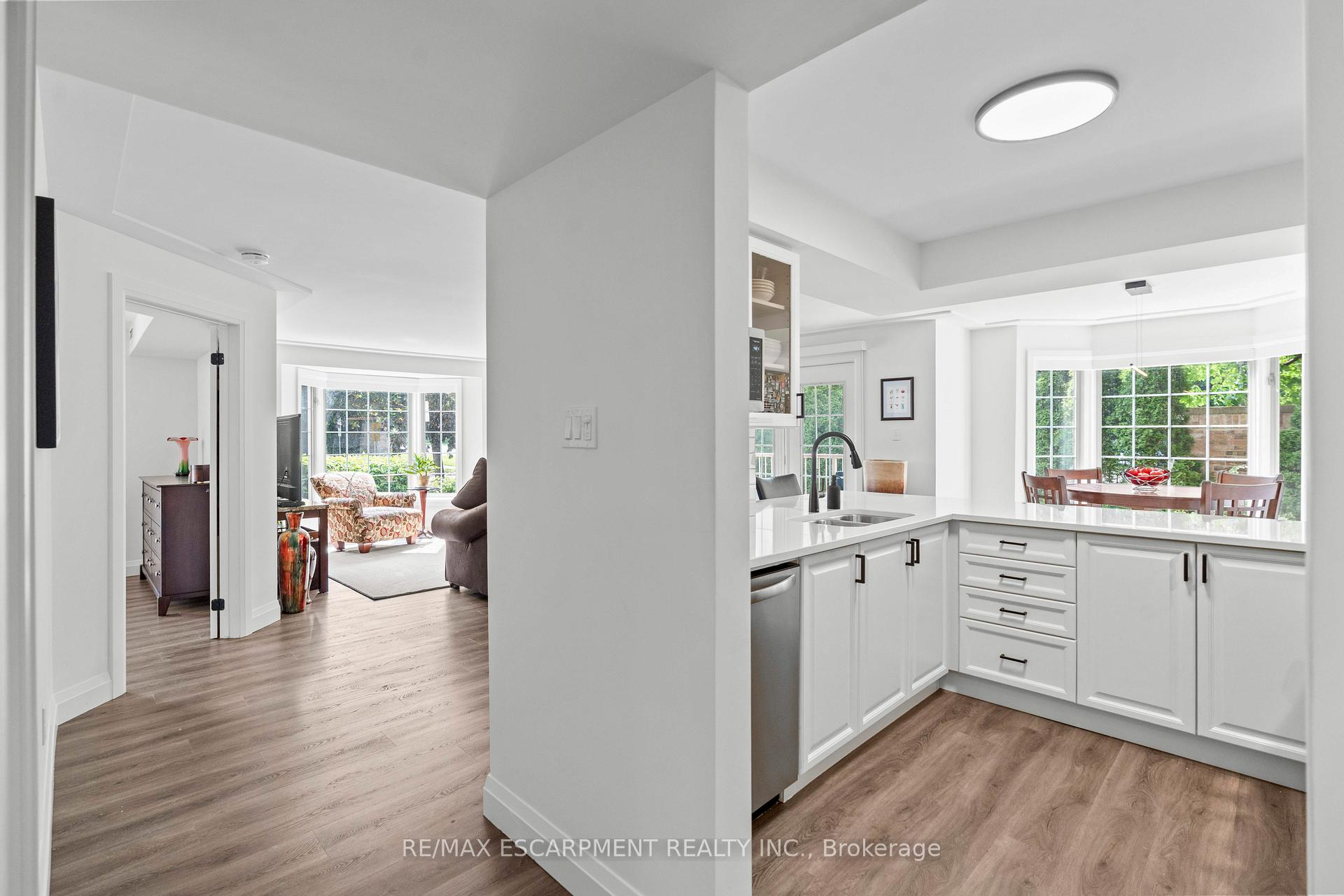 Photo 12 of Unit 101, 216 E Plains Road W, Burlington, Bayview — HOMEH