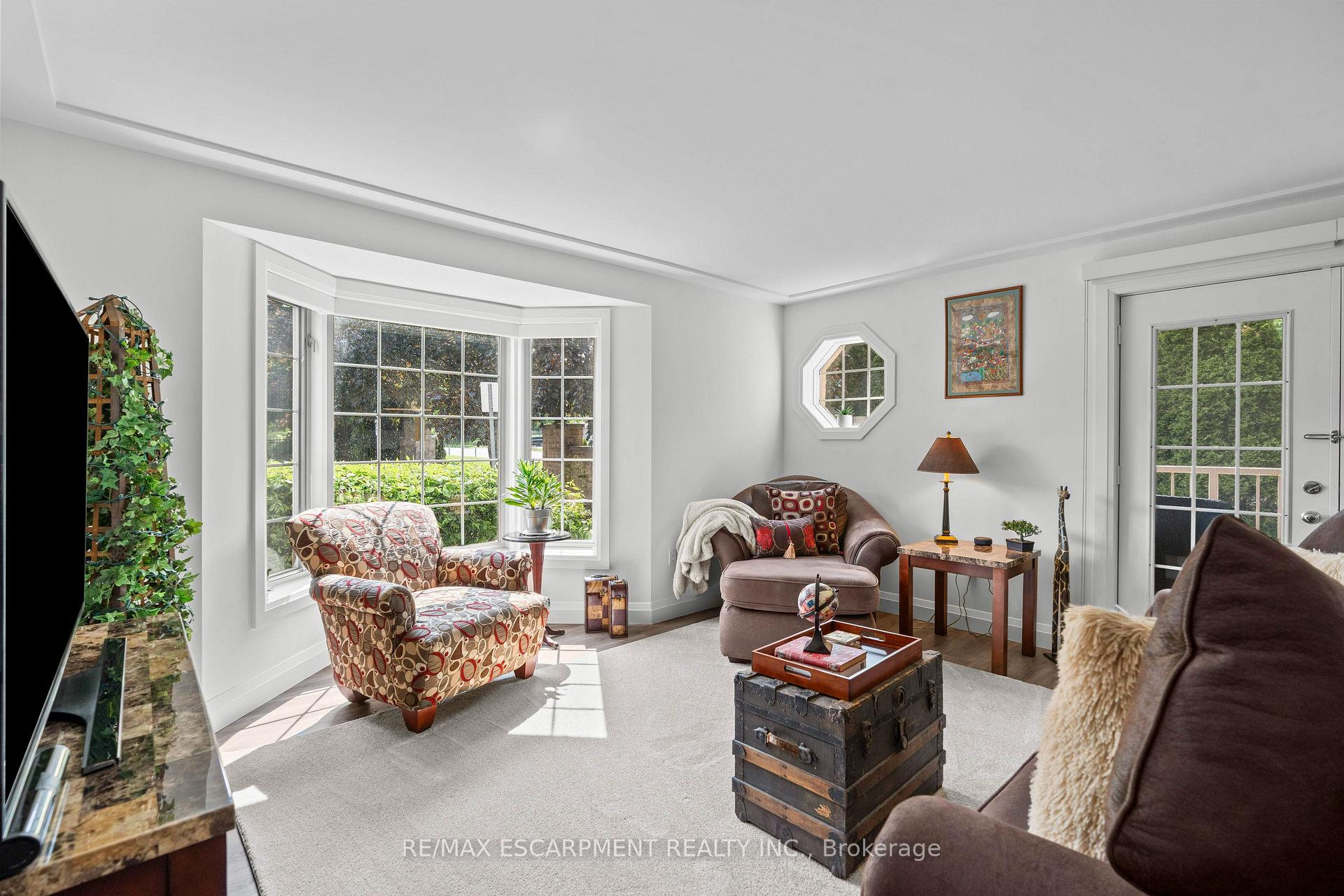 Photo 11 of Unit 101, 216 E Plains Road W, Burlington, Bayview — HOMEH
