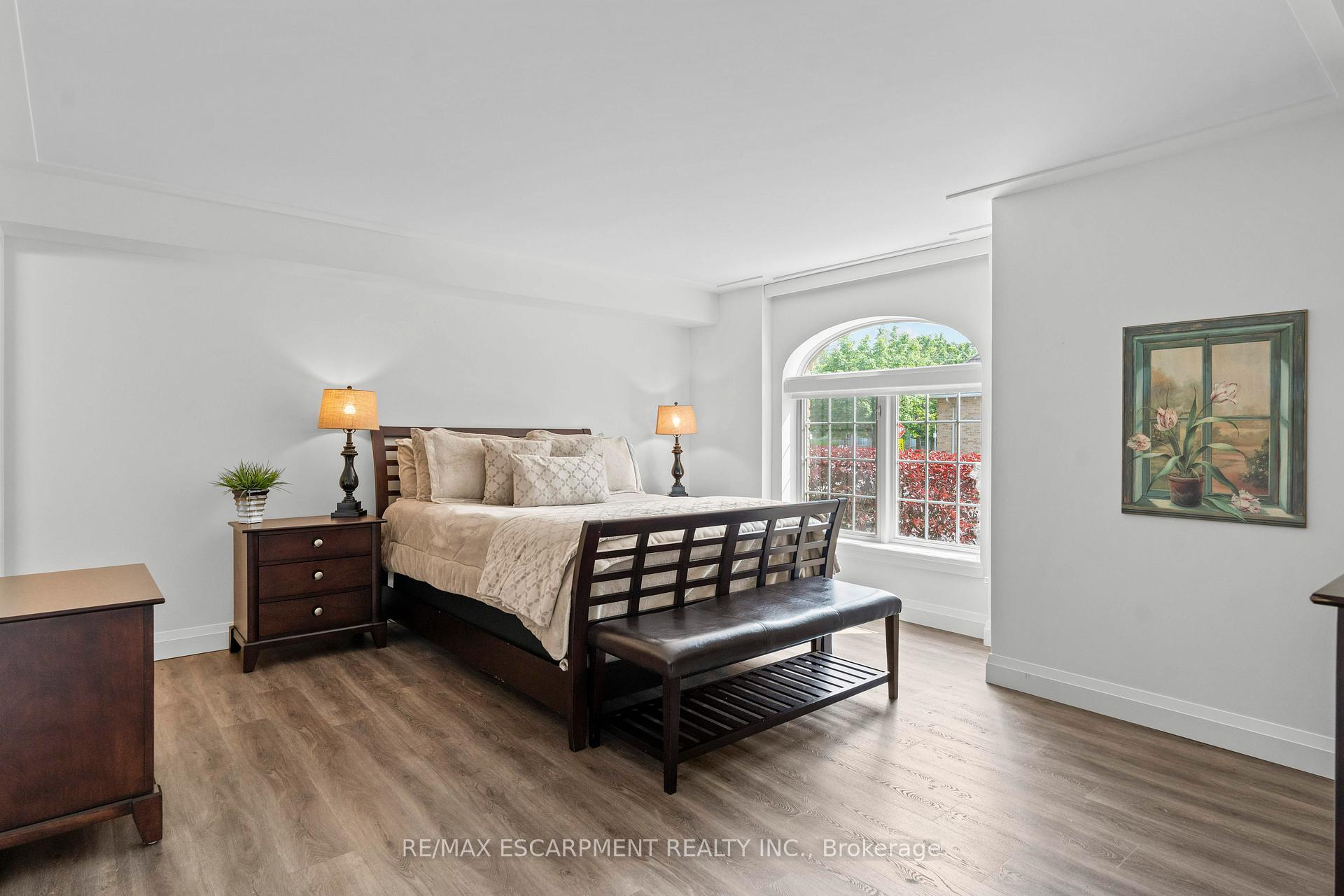 Photo 33 of Unit 101, 216 E Plains Road W, Burlington, Bayview — HOMEH