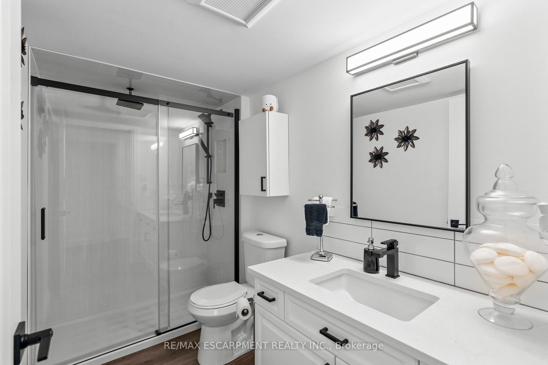 Photo 22 of Unit 101, 216 E Plains Road W, Burlington, Bayview — HOMEH
