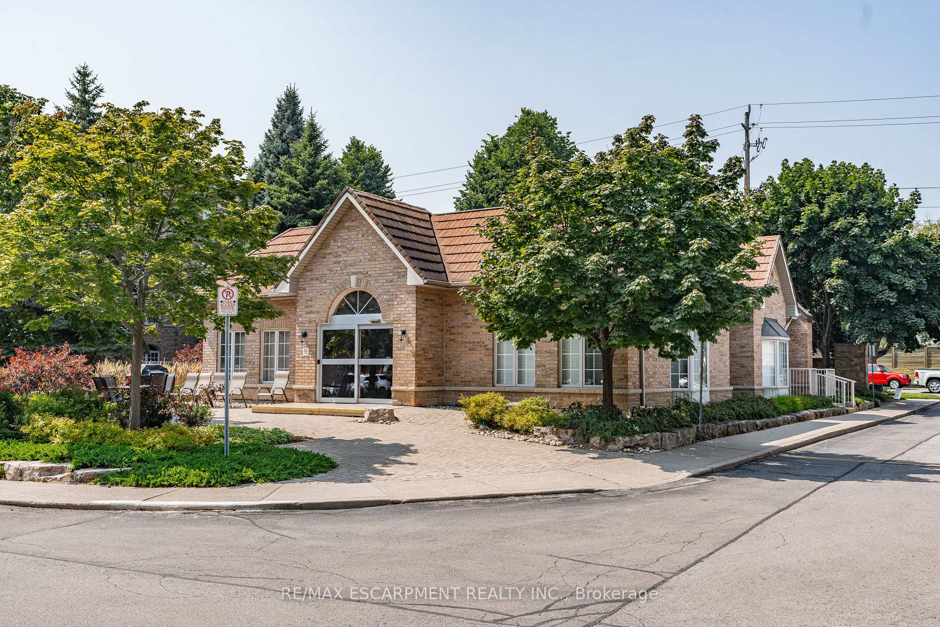 Photo 25 of Unit 101, 216 E Plains Road W, Burlington, Bayview — HOMEH