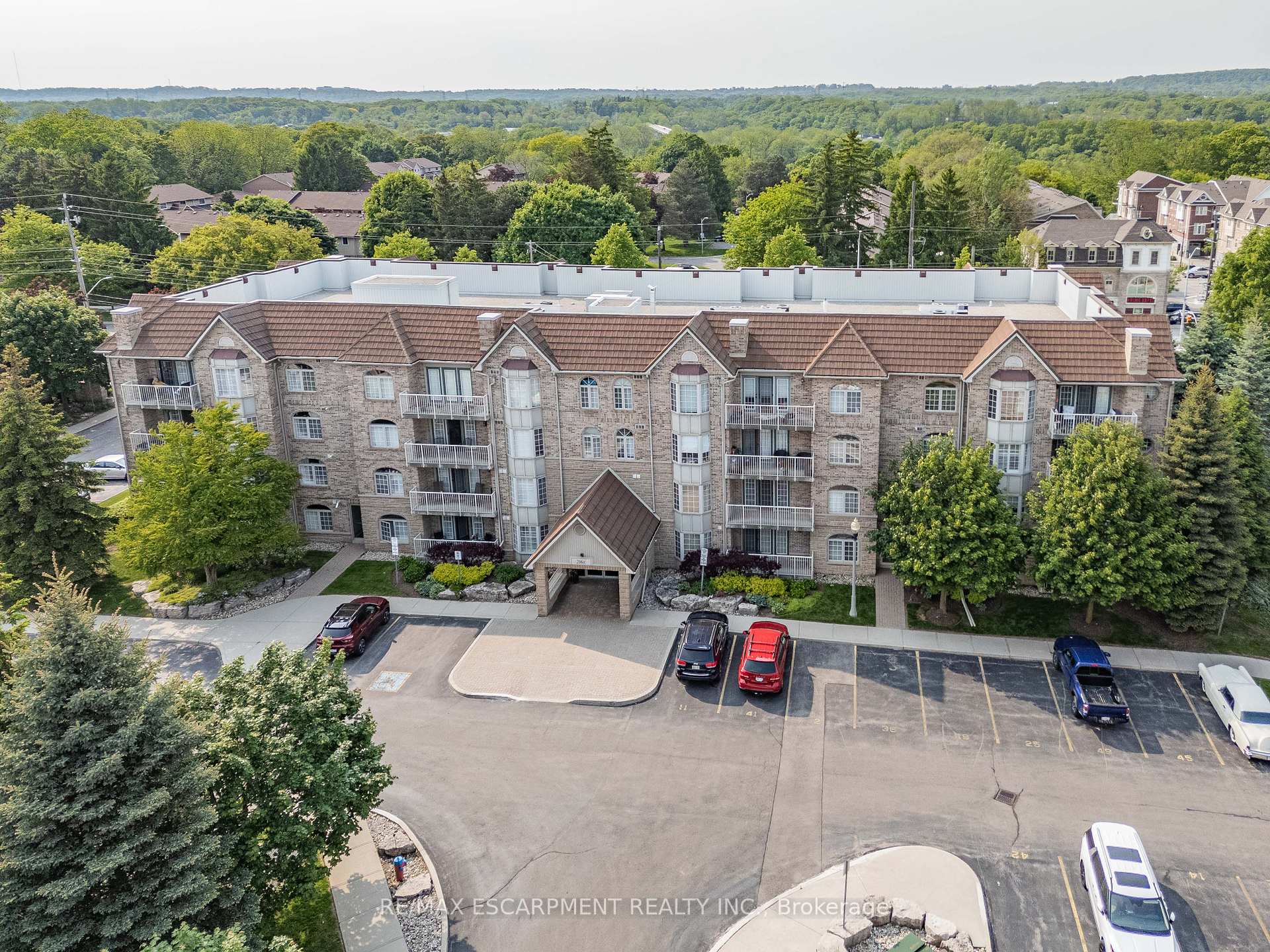 Photo 30 of Unit 101, 216 E Plains Road W, Burlington, Bayview — HOMEH