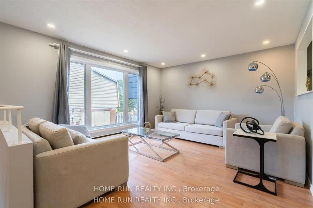 Photo 3 of Unit 22, 2610 Draper Avenue, Ottawa, Redwood Park — HOMEH