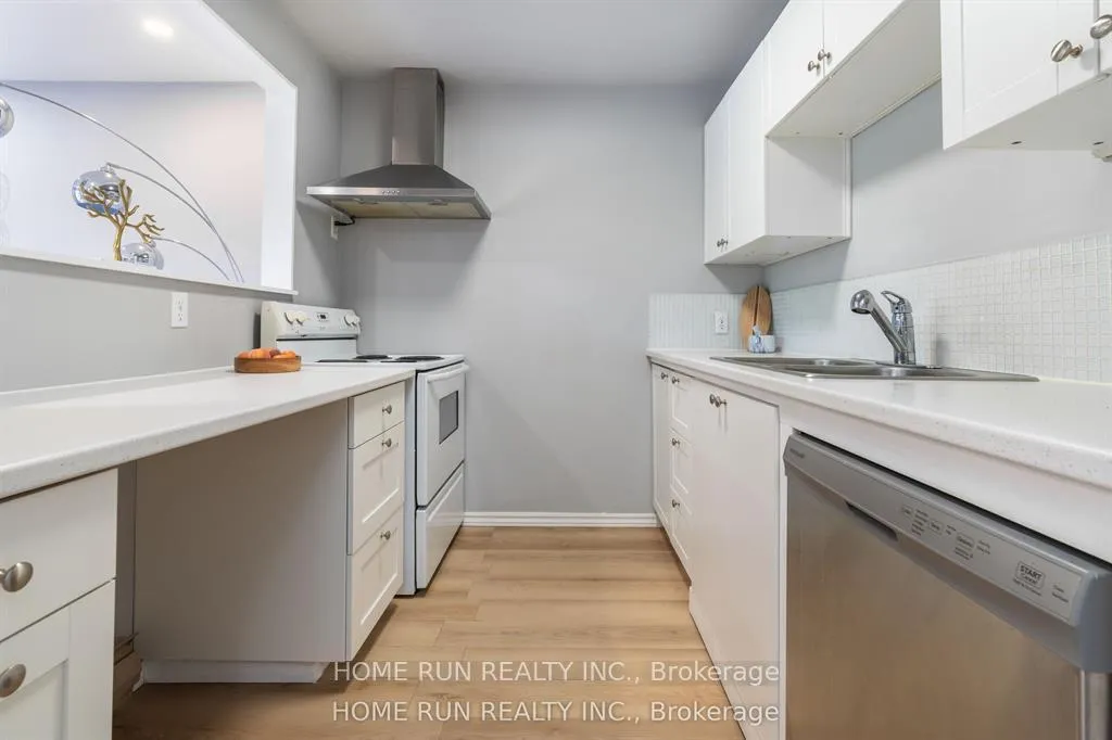 Photo 5 of Unit 22, 2610 Draper Avenue, Ottawa, Redwood Park — HOMEH