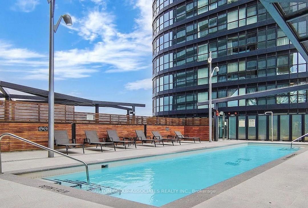 Photo 10 of Unit 327, 585 Bloor Street E, Toronto, North St. James Town — HOMEH