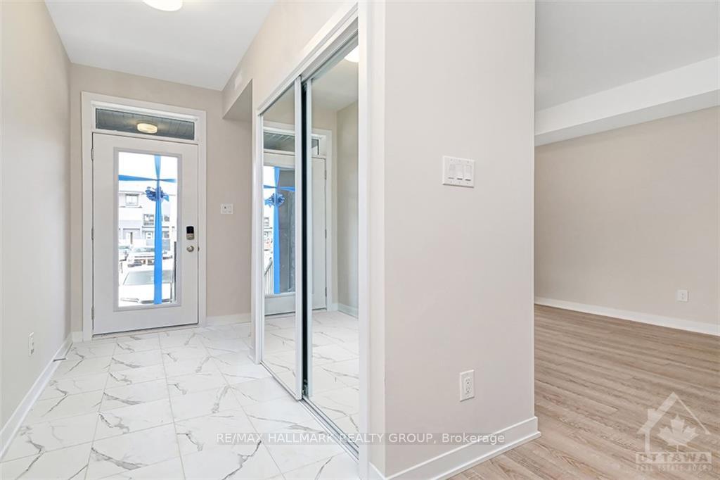 Photo 2 of 506 PARNIAN Private, Ottawa, Barrhaven - Half Moon Bay — HOMEH