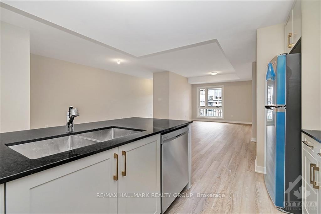 Photo 8 of 506 PARNIAN Private, Ottawa, Barrhaven - Half Moon Bay — HOMEH