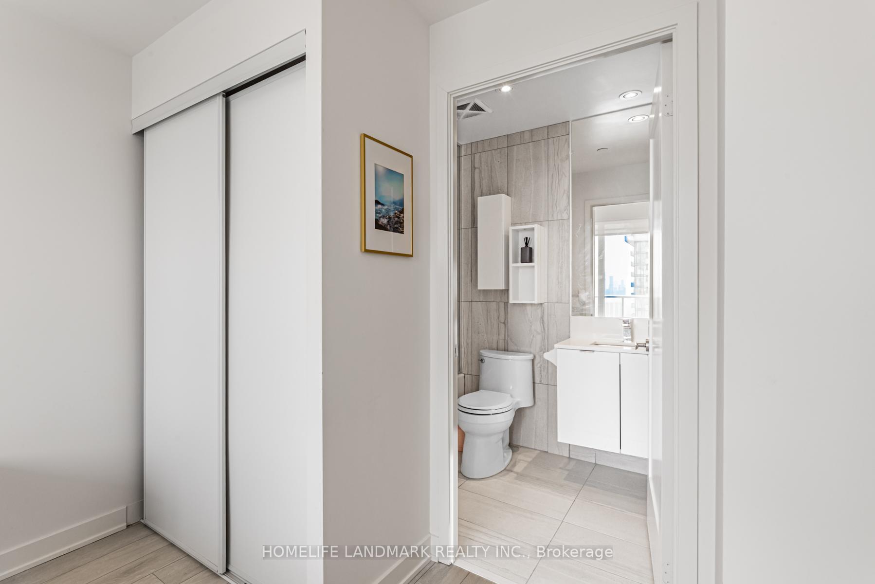 Photo 13 of Unit 2908, 195 Redpath Avenue, Toronto, Mount Pleasant West — HOMEH