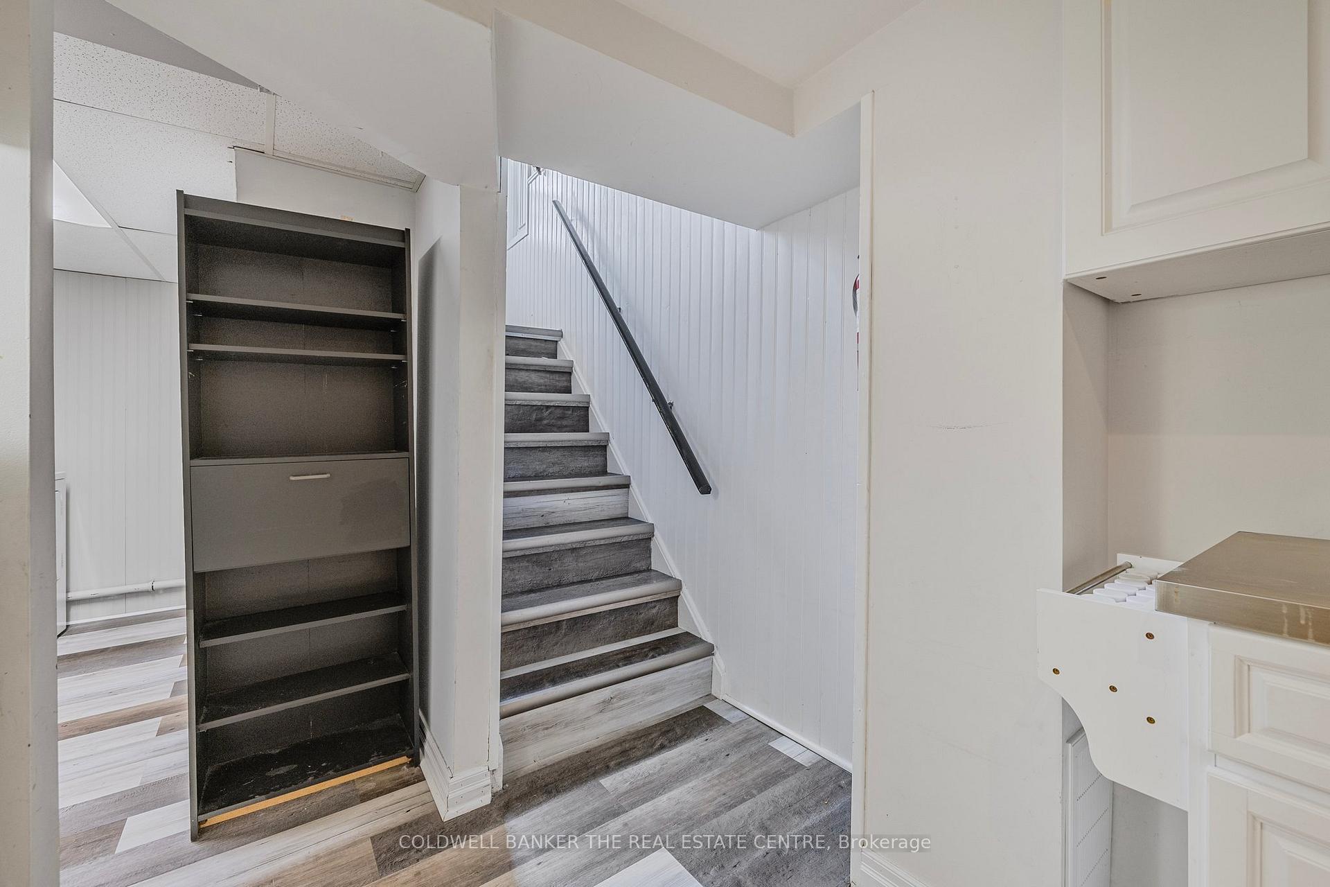 Photo 24 of 22 Stoddart Drive S, Aurora, Aurora Highlands — HOMEH
