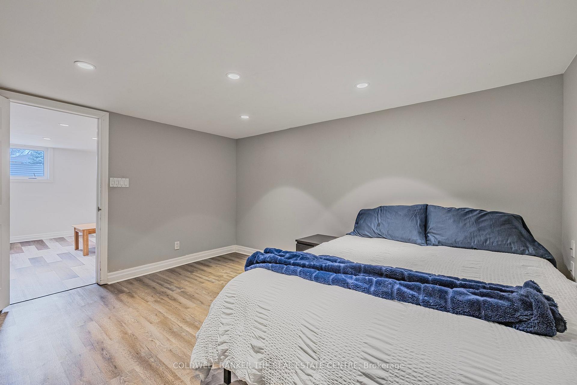 Photo 32 of 22 Stoddart Drive S, Aurora, Aurora Highlands — HOMEH