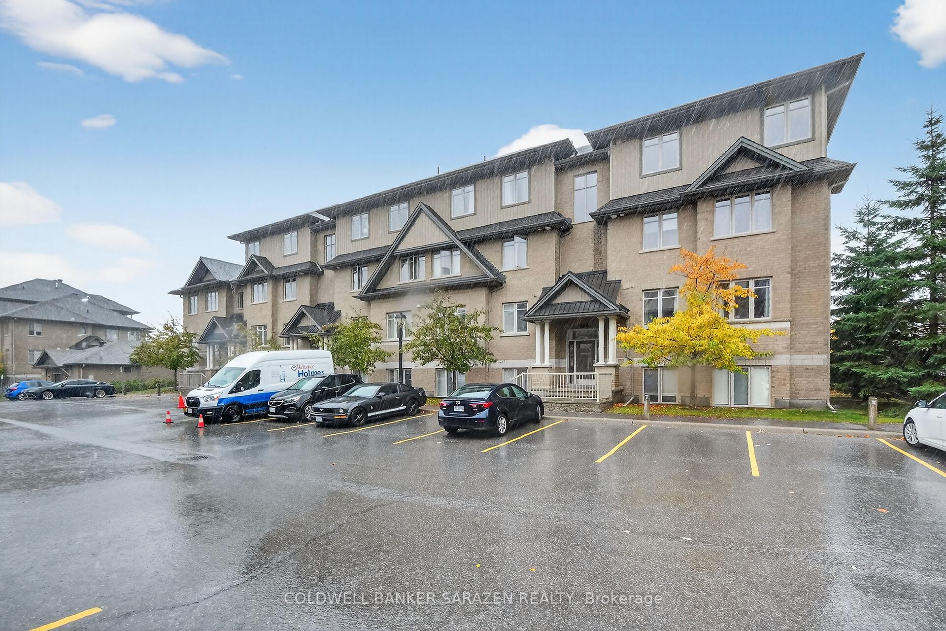 Front of Unit H, 56 Tayside Private