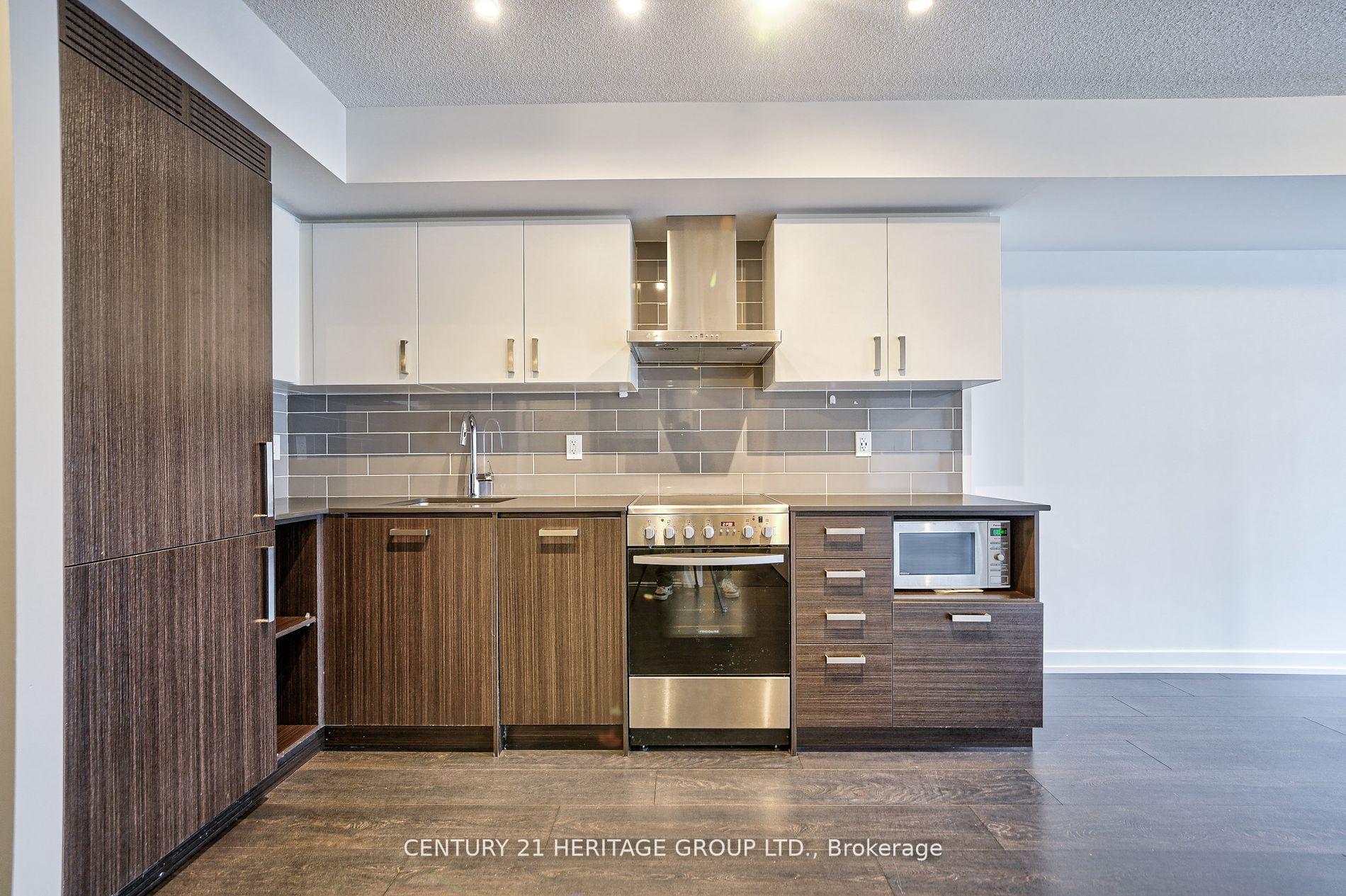 Photo 9 of Unit 804, 125 Redpath Avenue, Toronto, Mount Pleasant West — HOMEH